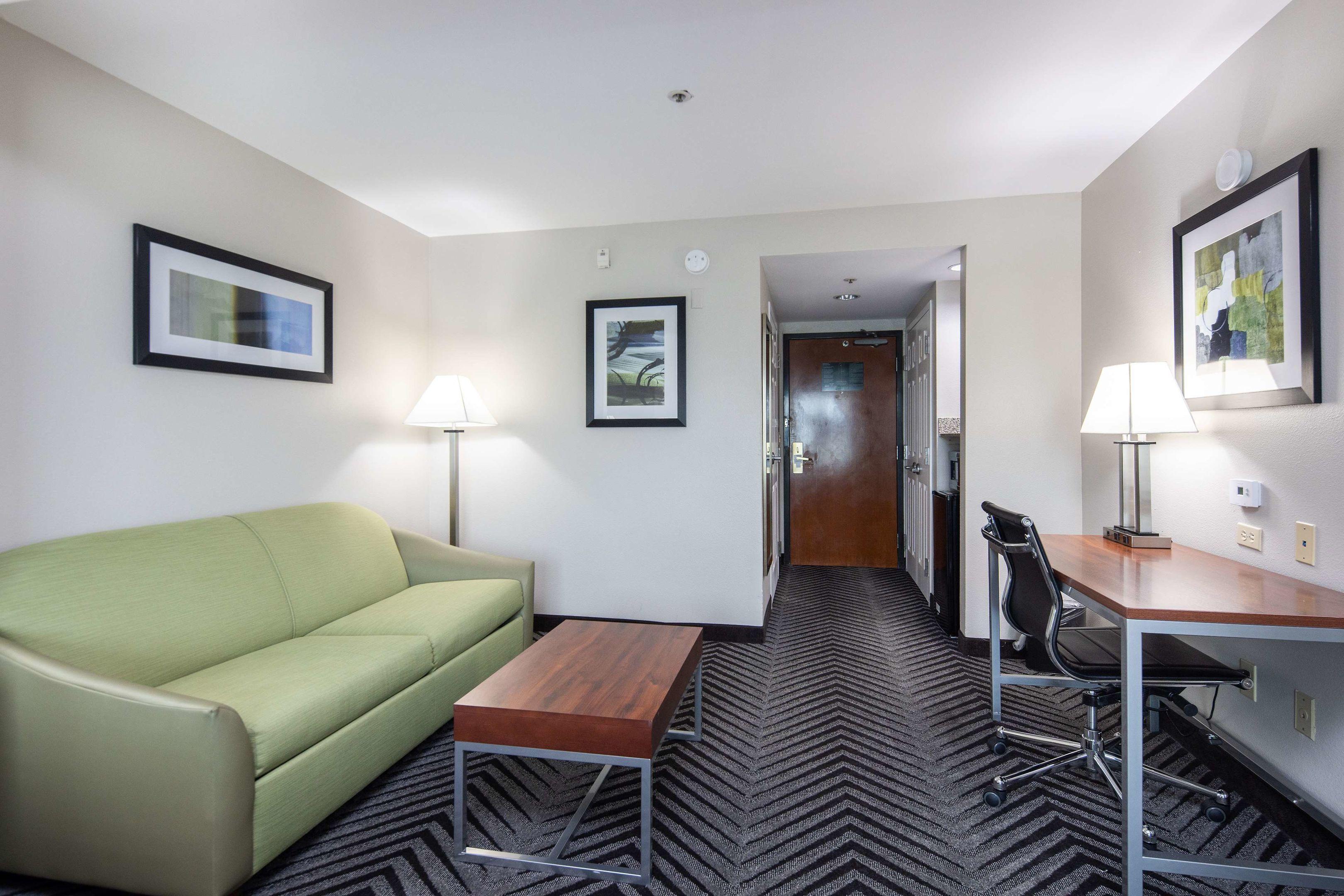 Best Western Coyote Point Inn — photo 5