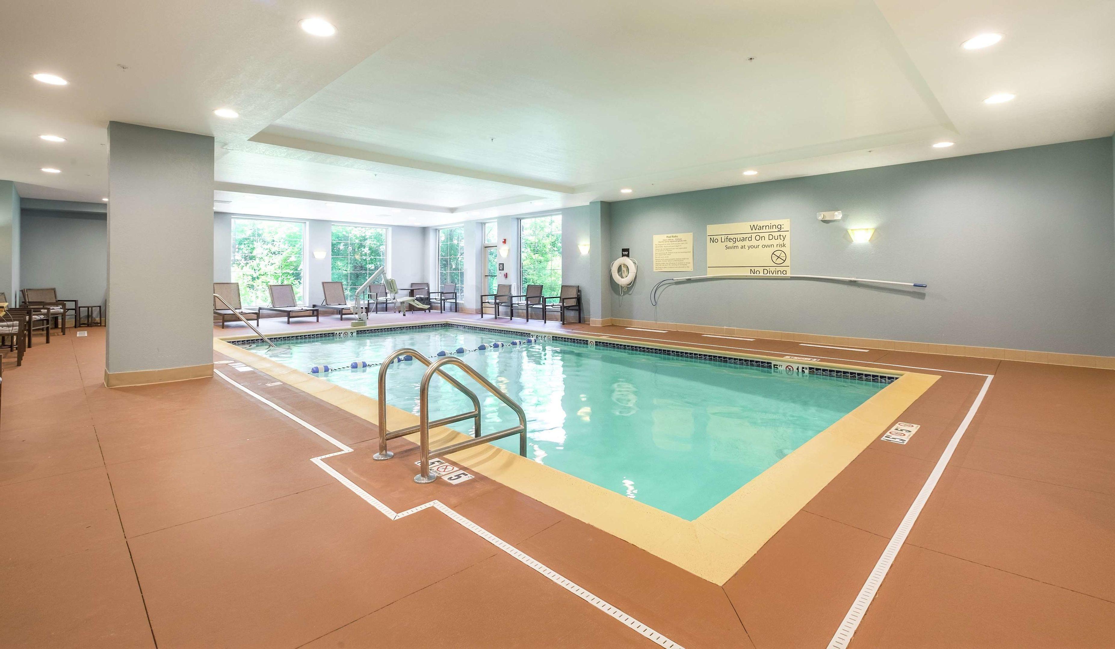 Hampton Inn Waterville — photo 5
