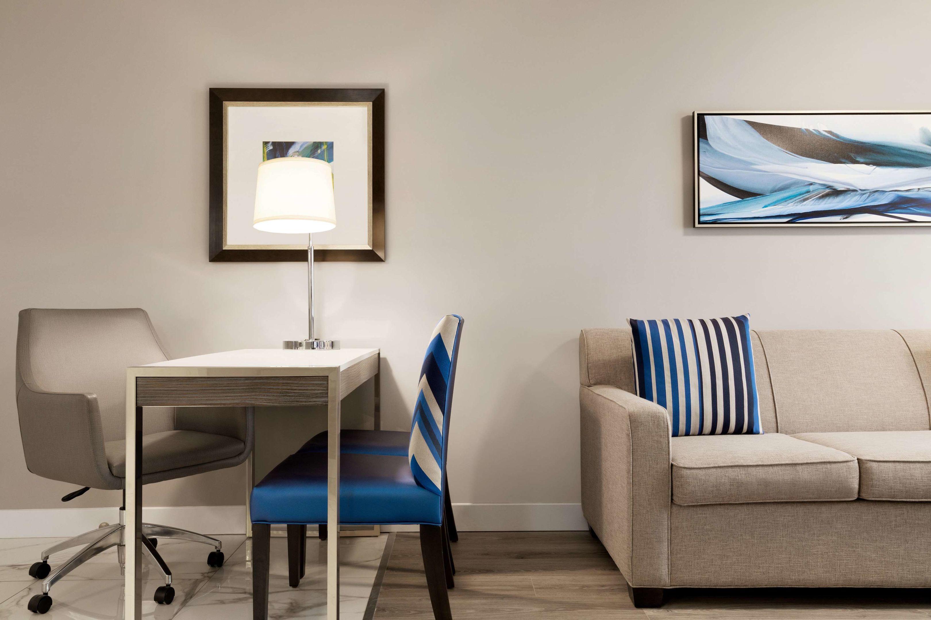 Embassy Suites by Hilton Toronto Airport — photo 4