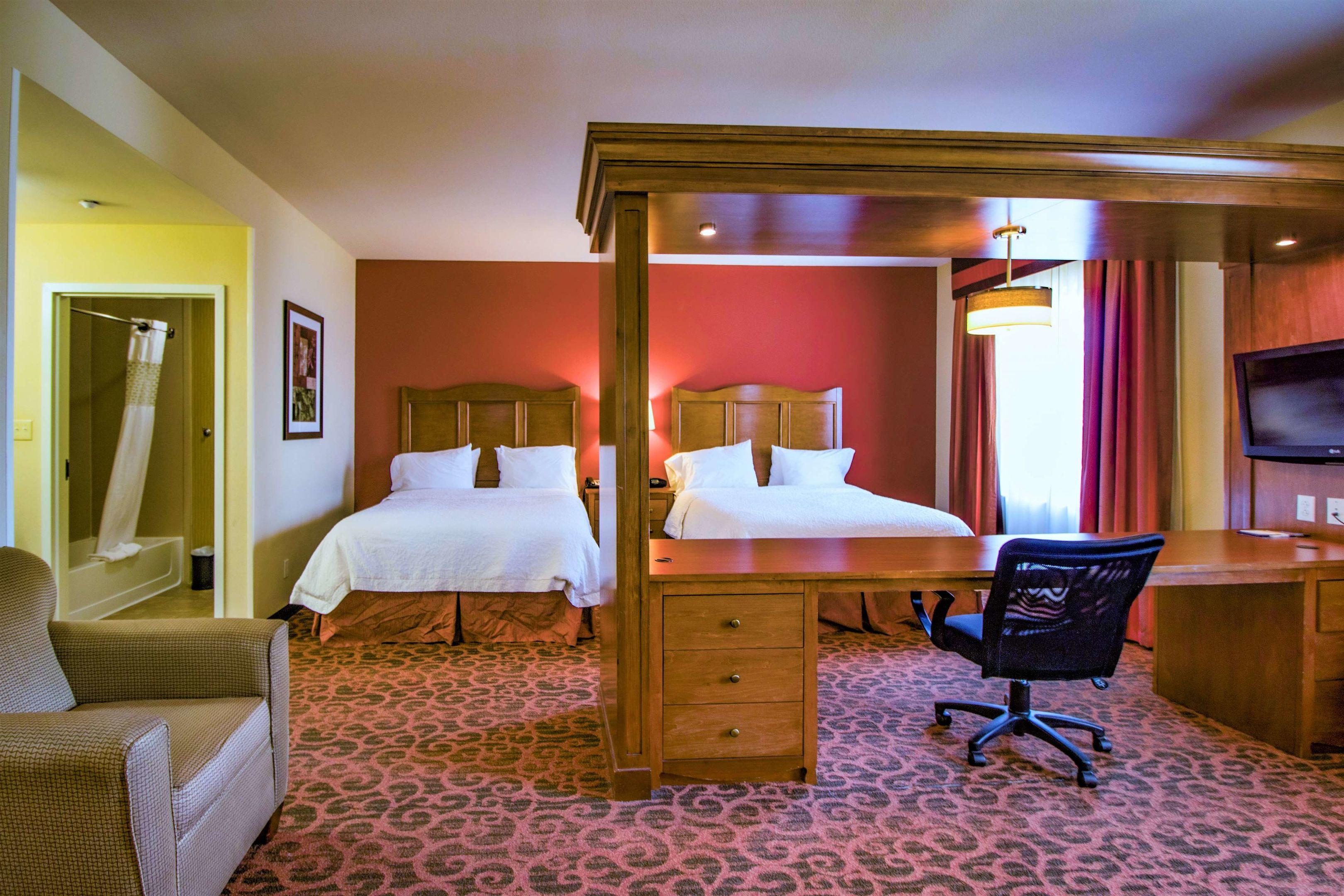 Hampton Inn & Suites Bastrop — photo 5