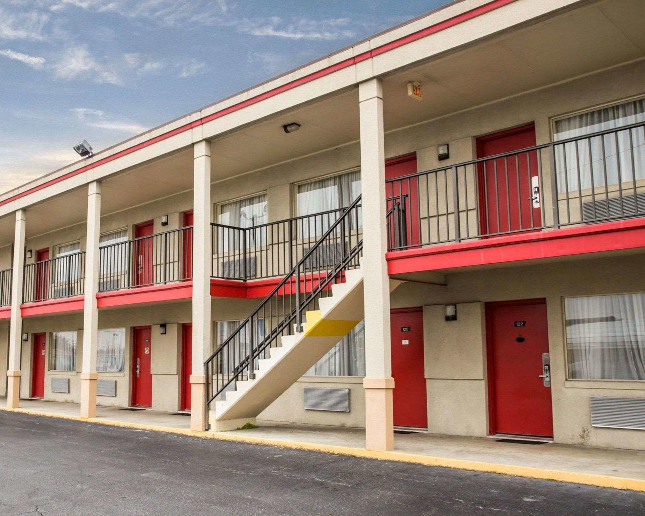 Econo Lodge North Washington — photo 3