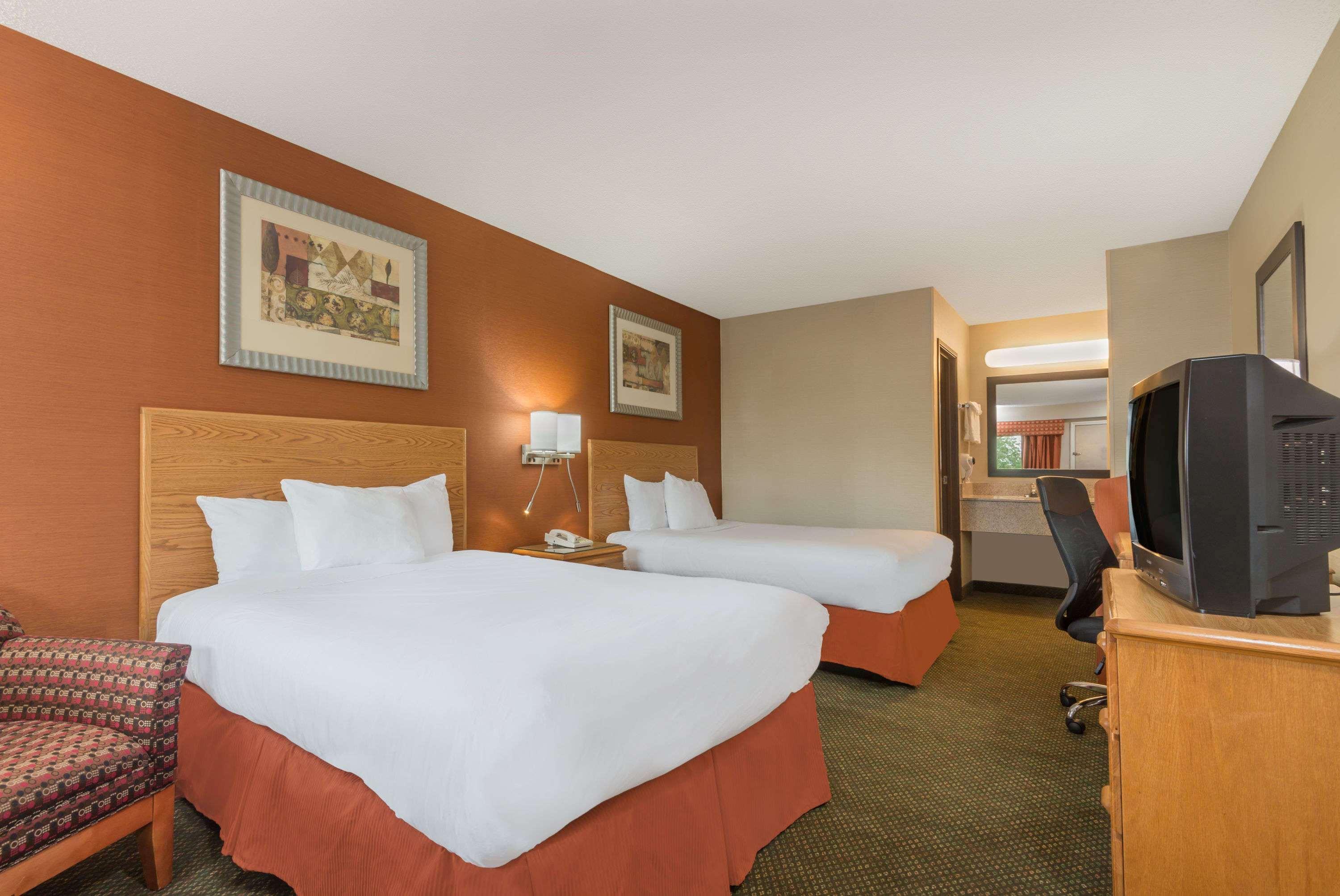 Days Inn Columbus Fairgrounds — photo 4