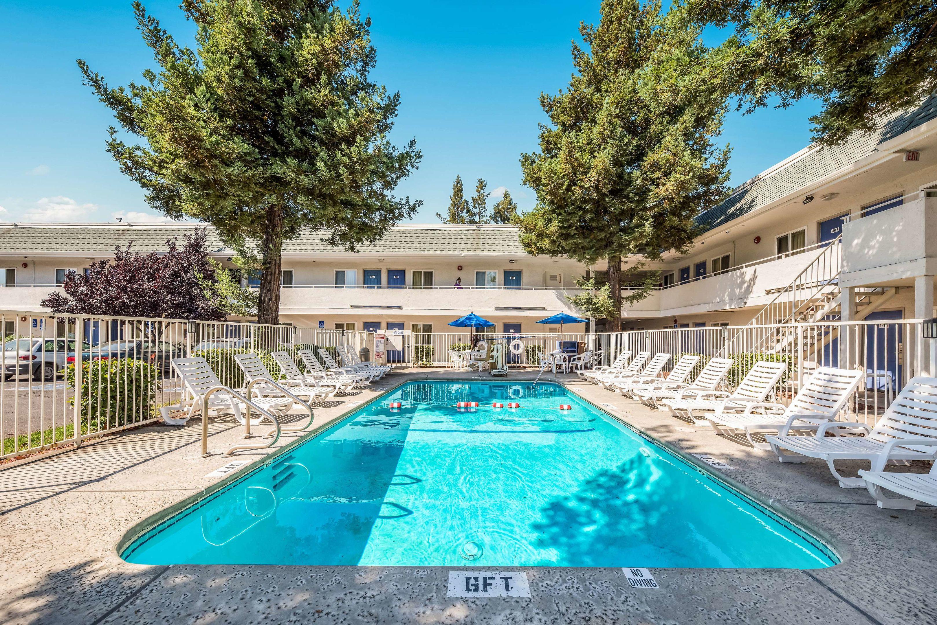 Motel 6 Rohnert Park — photo 4