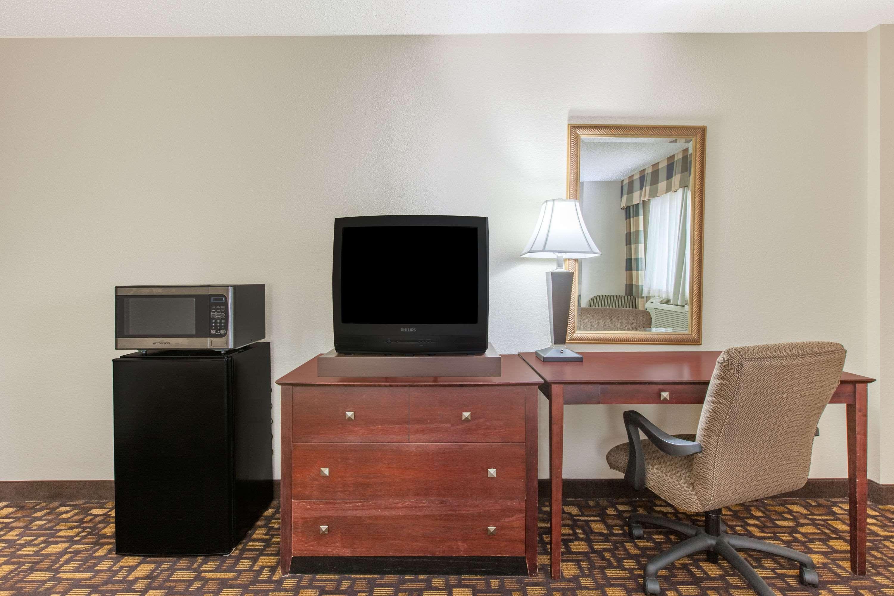 Knights Inn South Amboy/Garden State Parkway South, Exit 125 — photo 4