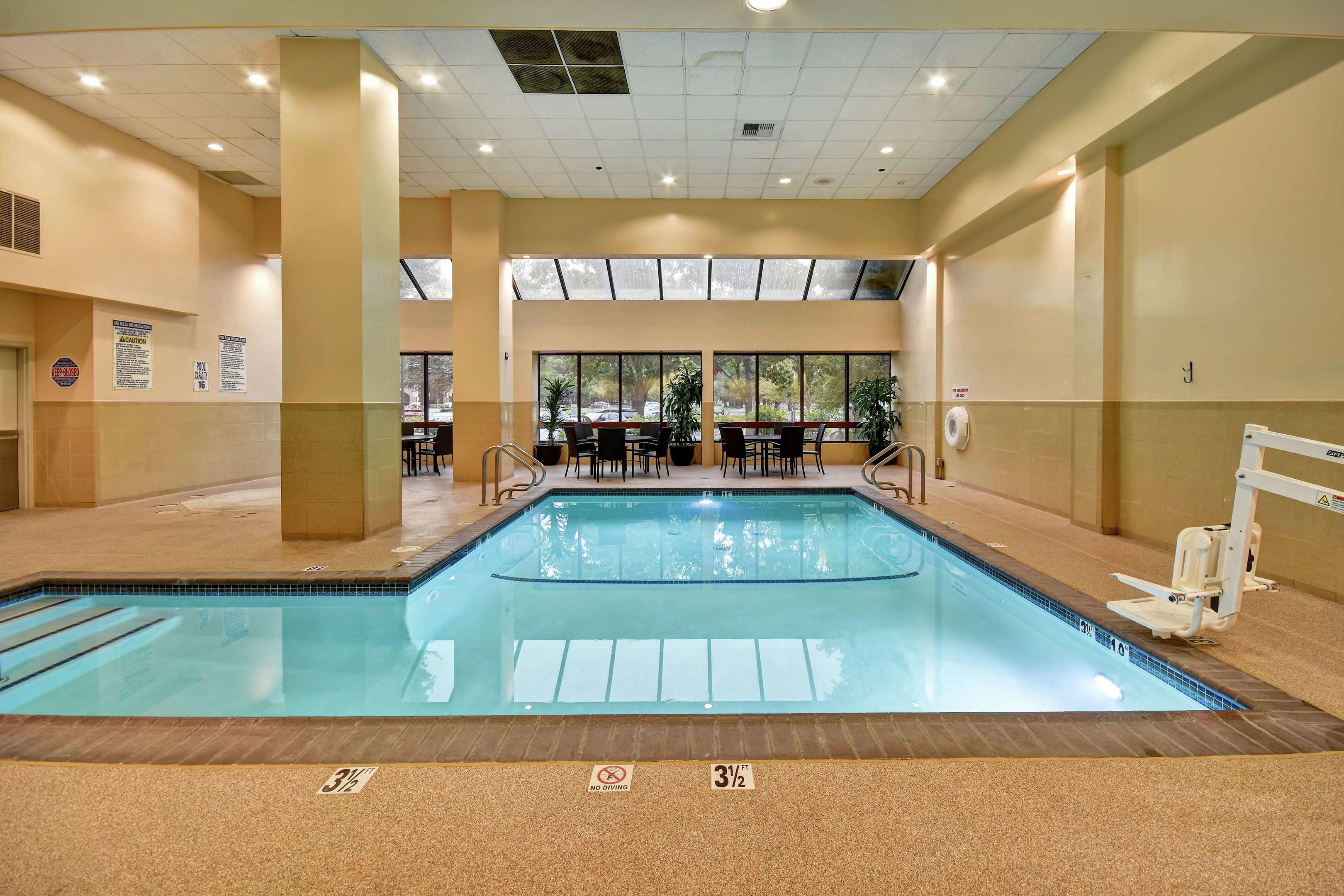 Embassy Suites Santa Clara Silicon Valley — photo 4