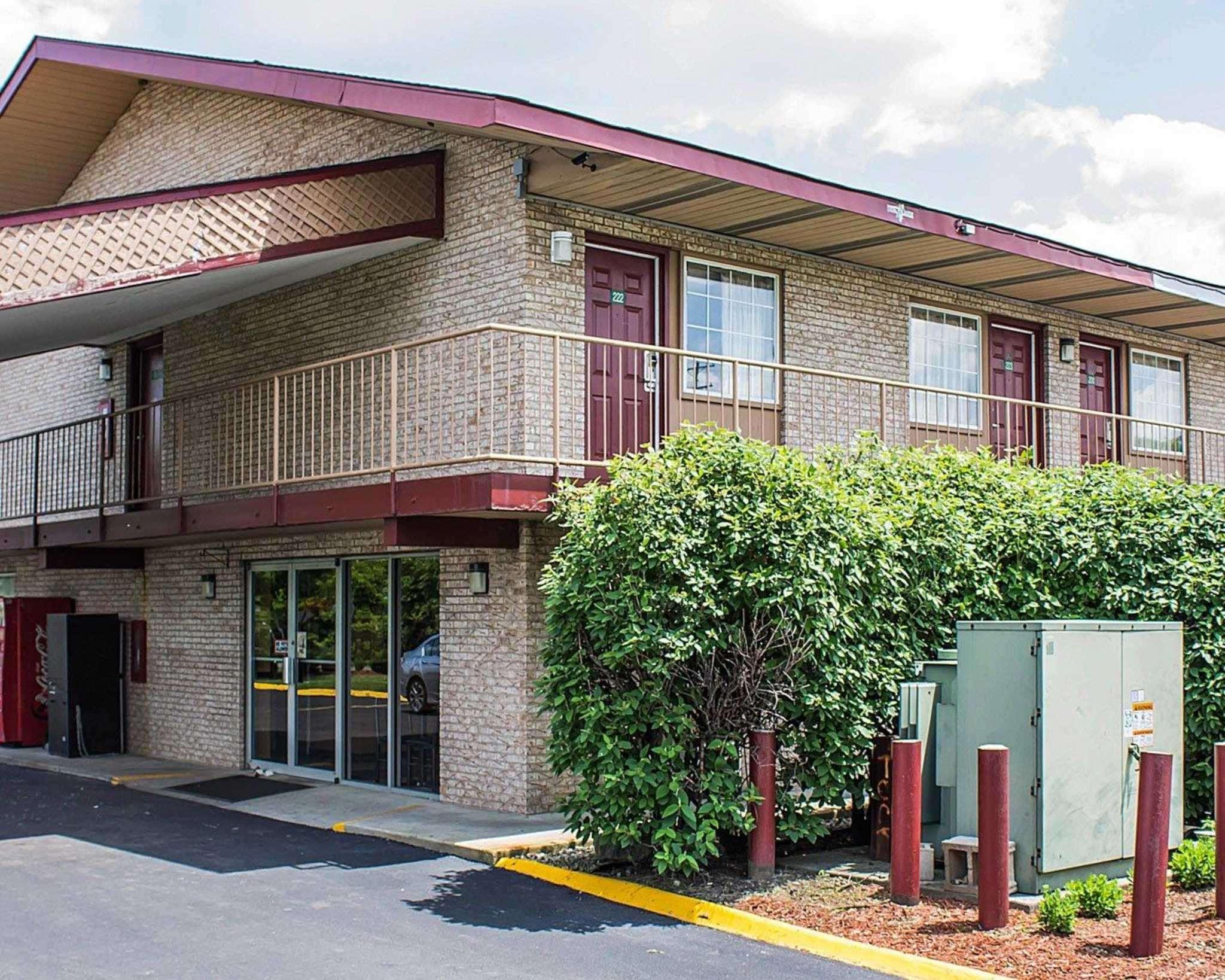 Econo Lodge Columbus — photo 5