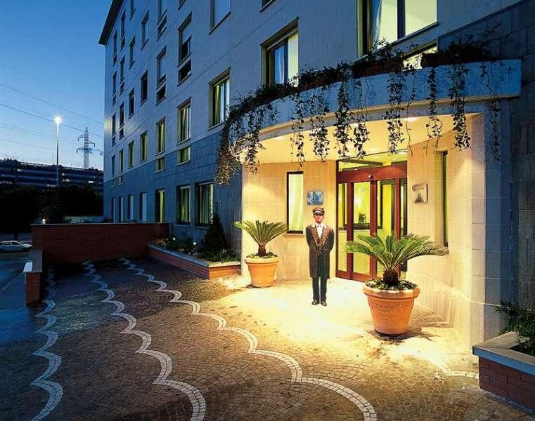 Warmth Hotel — photo 3