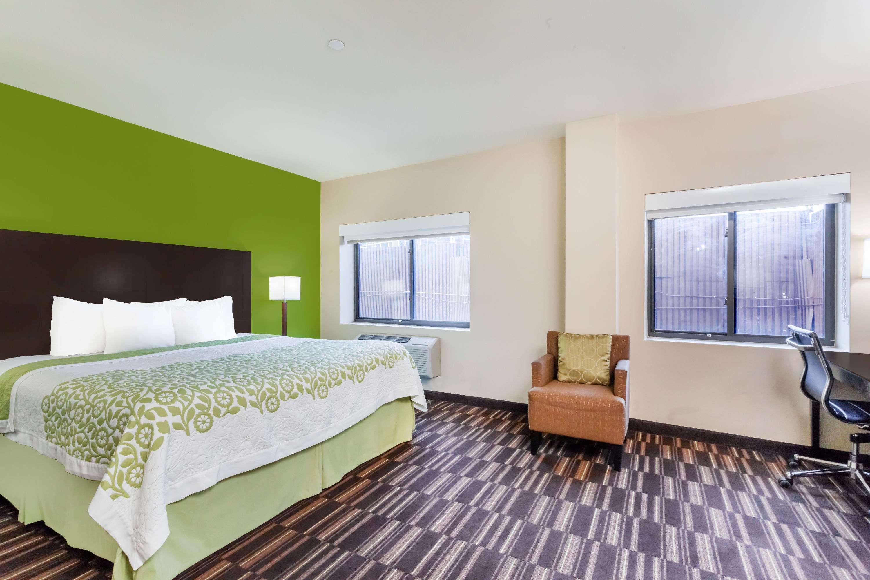 Days Inn & Suites Jamaica Jfk Airport — photo 4