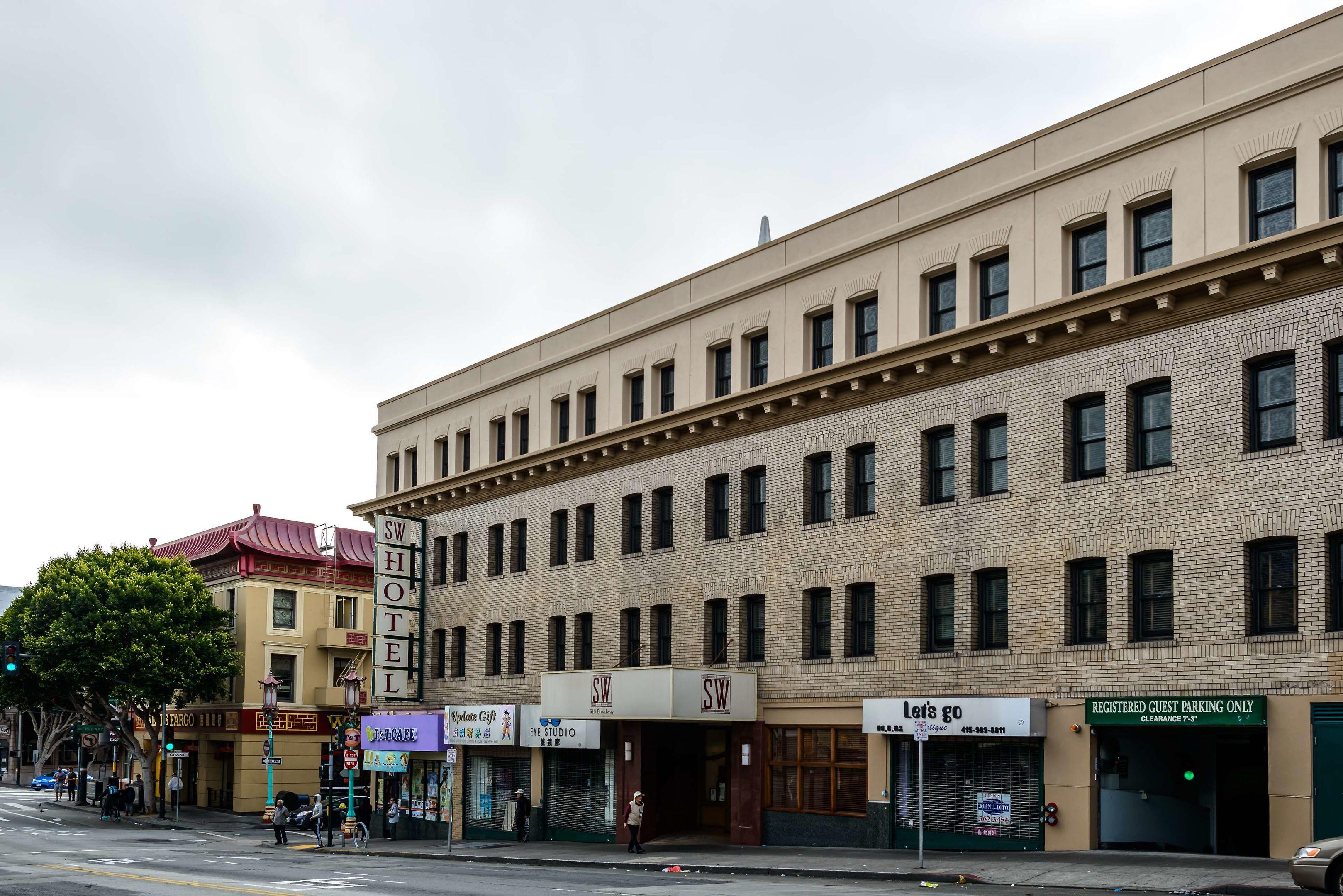SW Hotel — photo 4