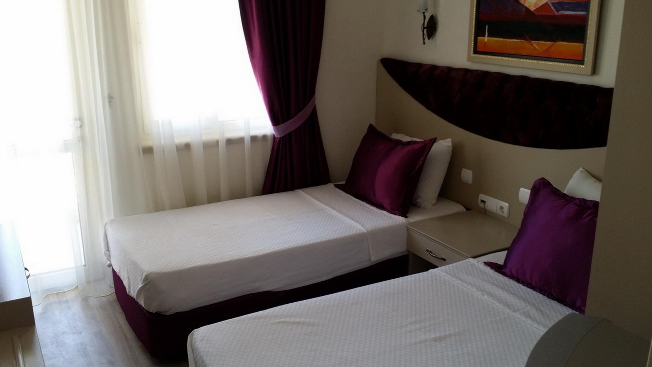 Almena Hotel — photo 4