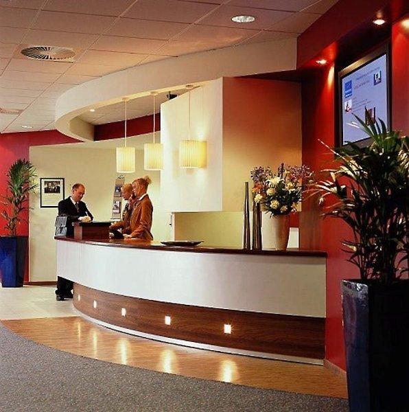 Novotel Milton Keynes — photo 3