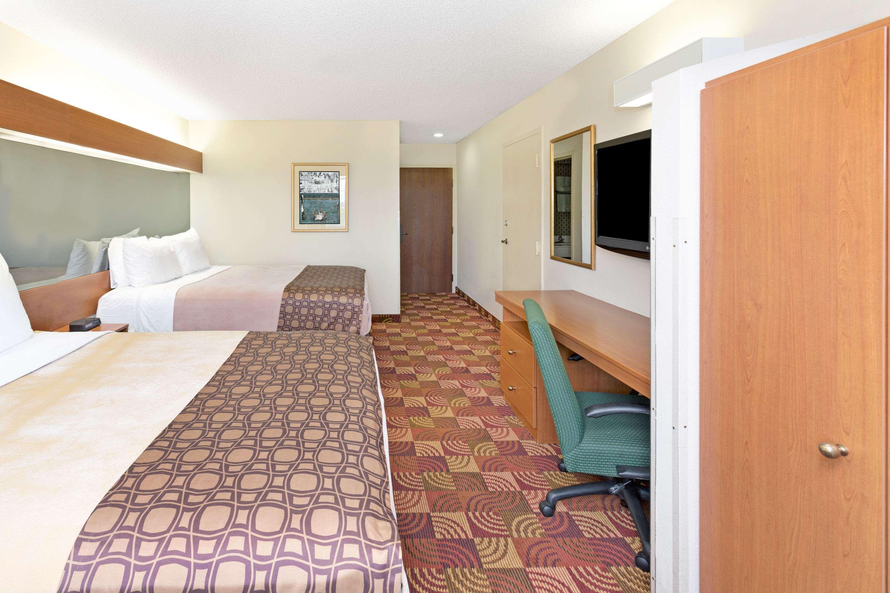 Microtel Inn & Suites by Wyndham Denver — photo 5