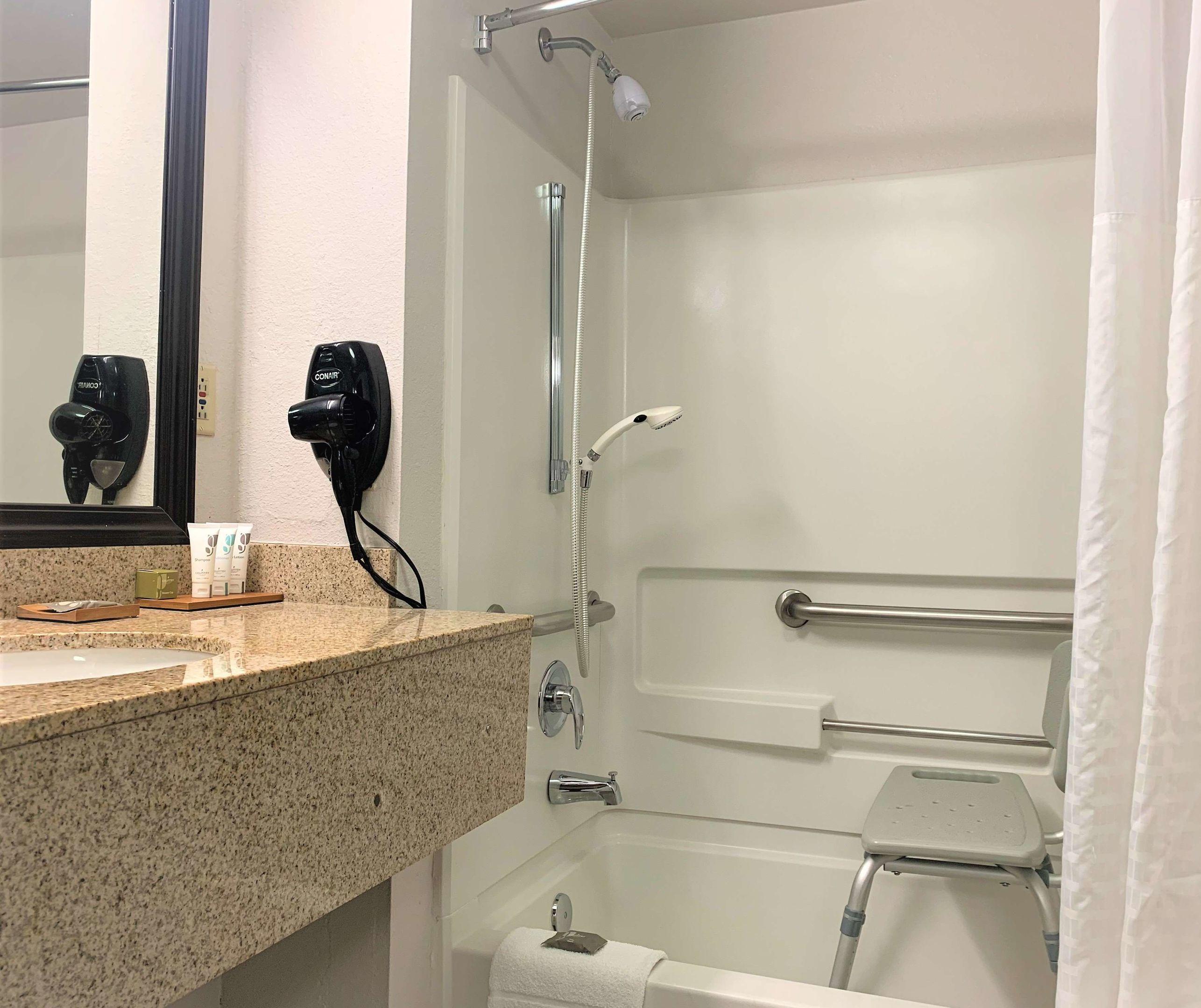 Country Inn & Suites by Radisson, Clarksville, TN — photo 5
