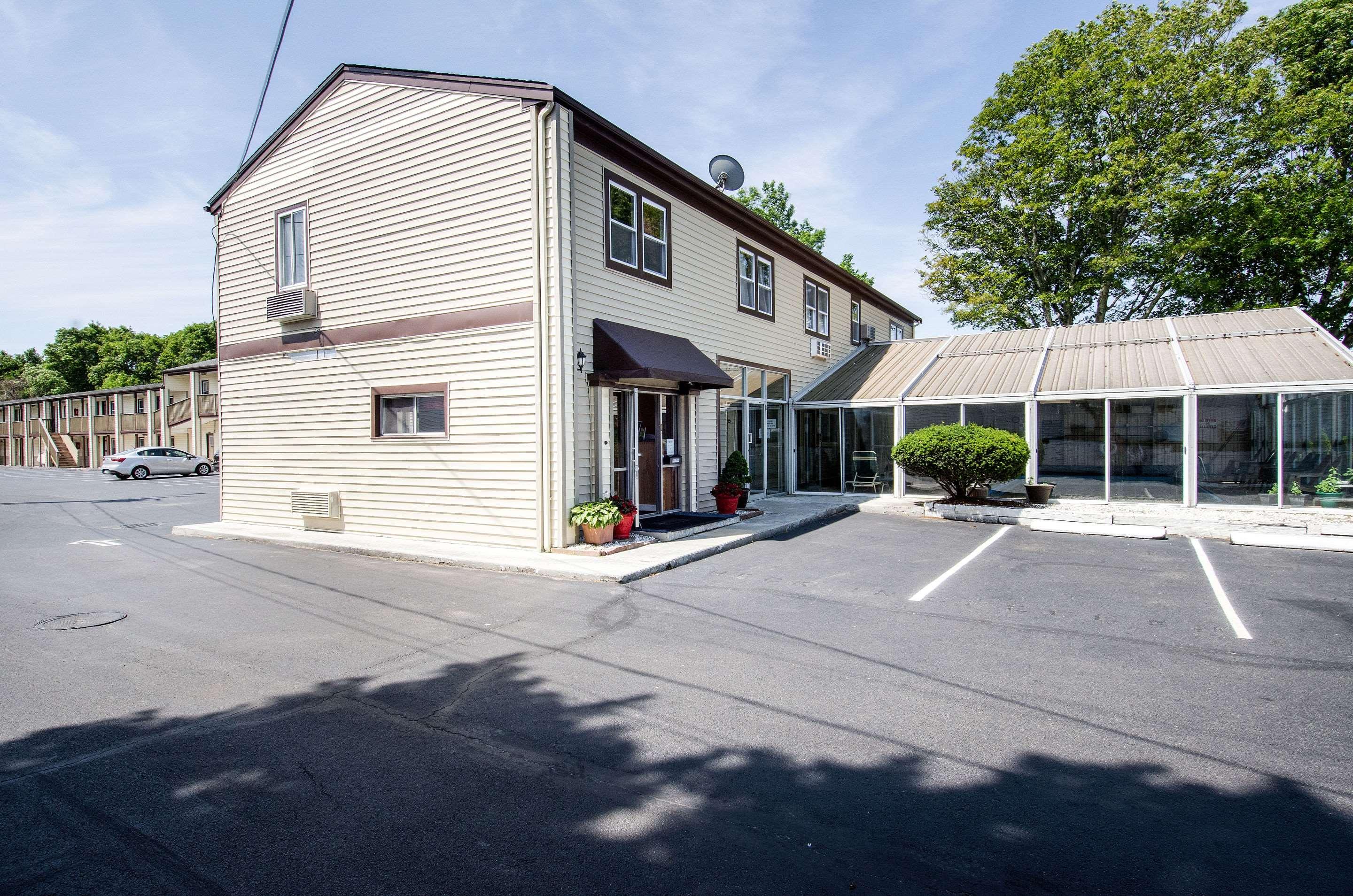 Econo Lodge — photo 4
