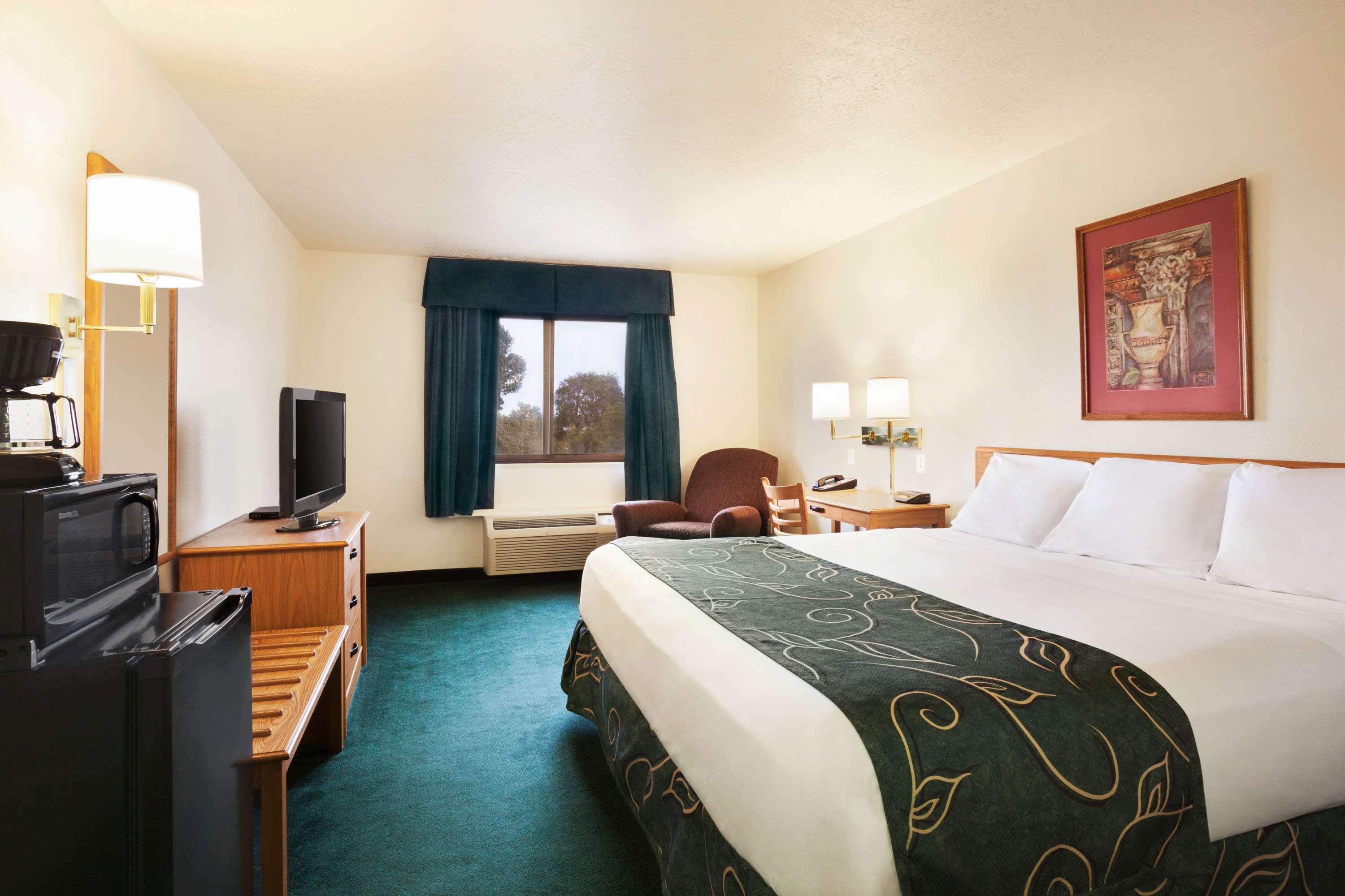 Travelodge by Wyndham Vaughn — photo 4