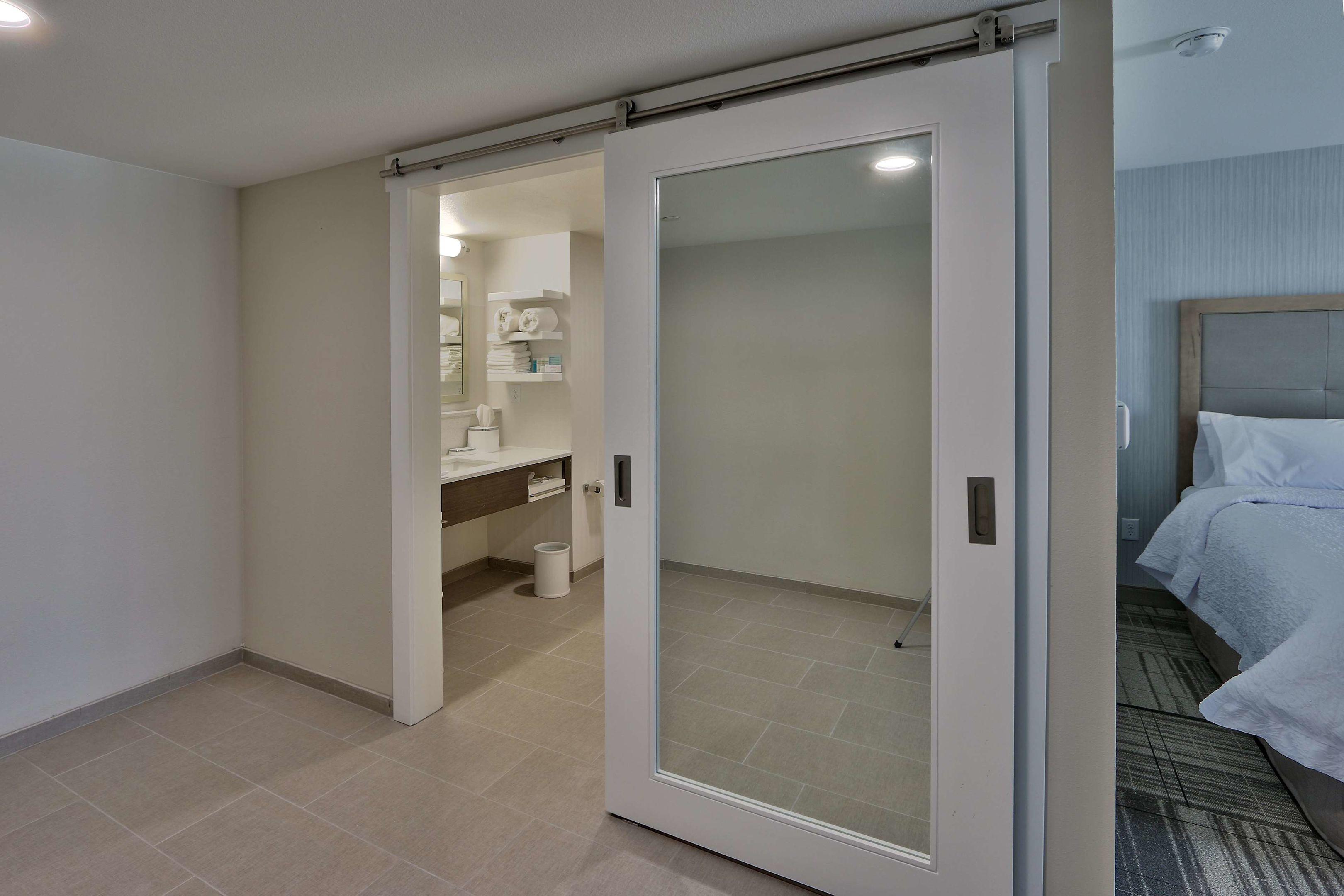 Hampton Inn & Suites Artesia — photo 4