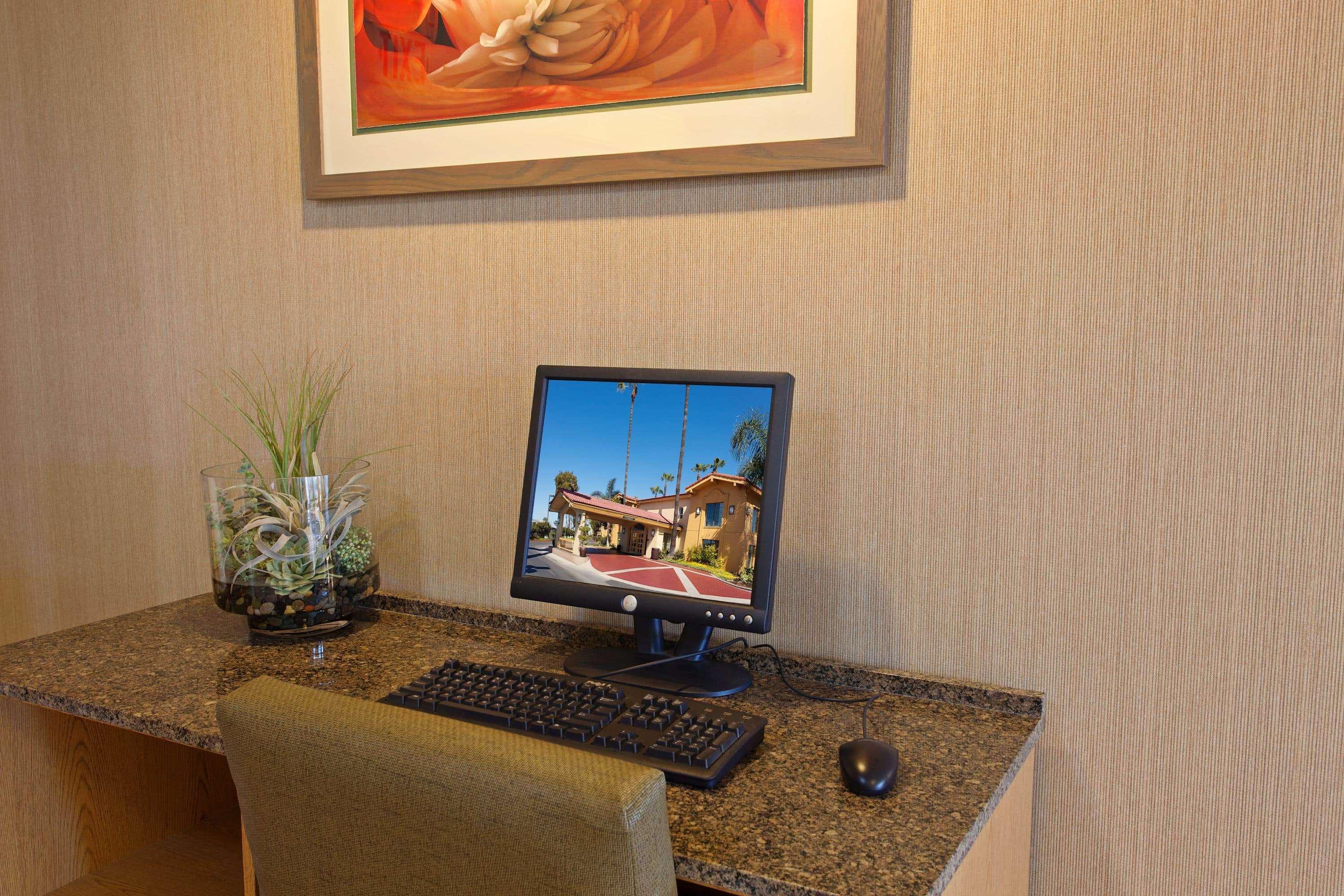 La Quinta Inn Orange County — photo 4