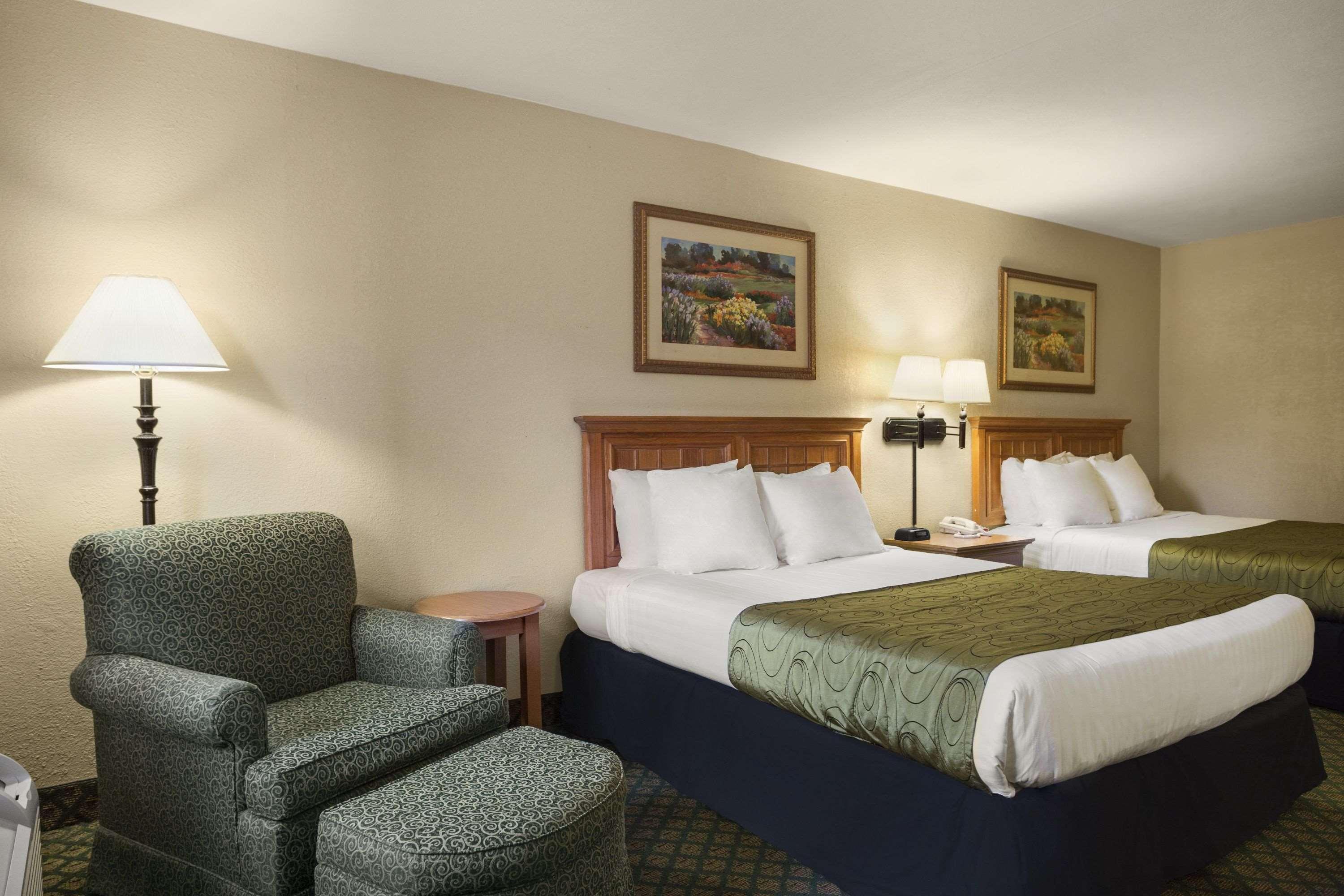 Days Inn & Suites by Wyndham Stuttgart — photo 4