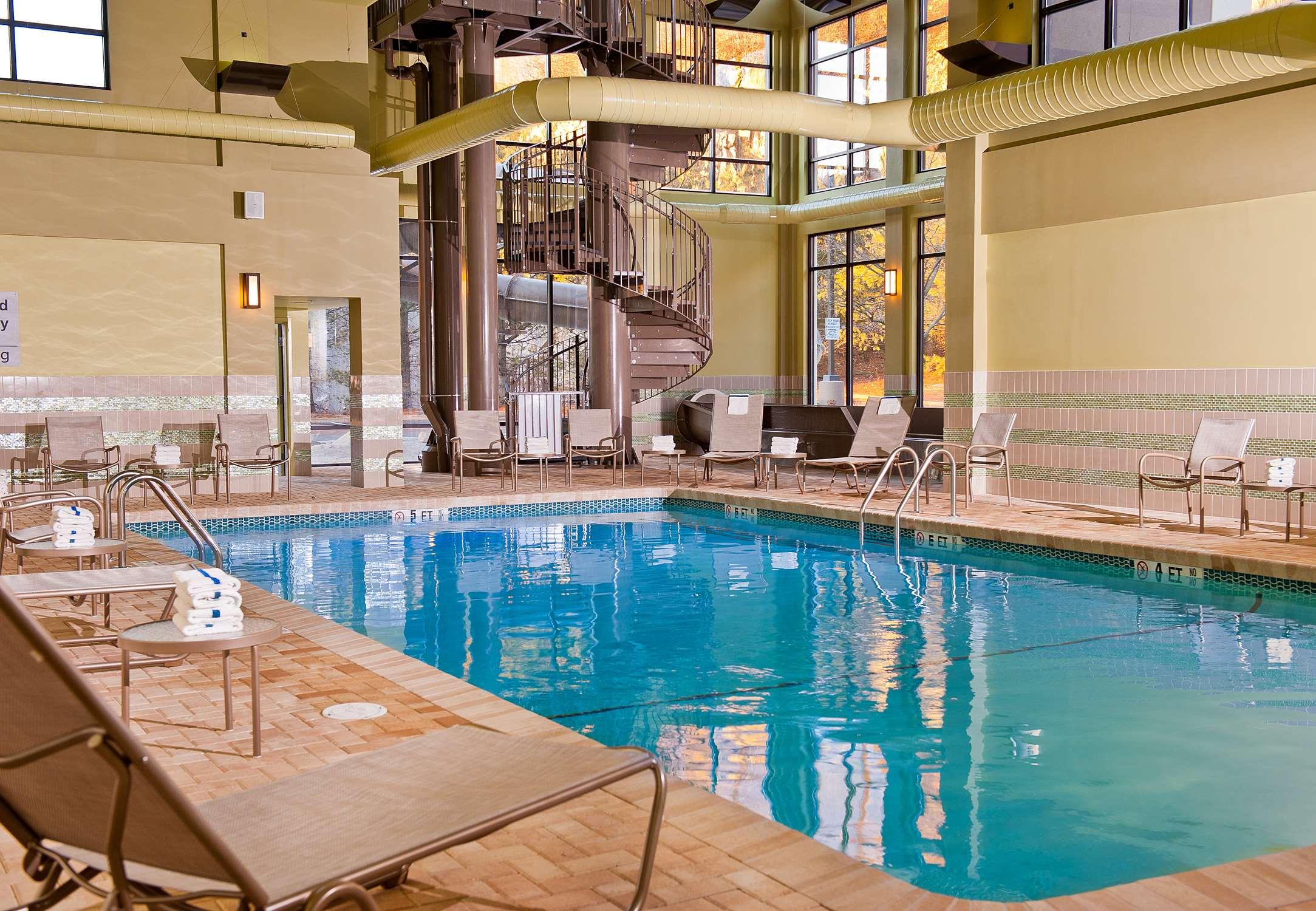Hampton Inn Shelton — photo 3