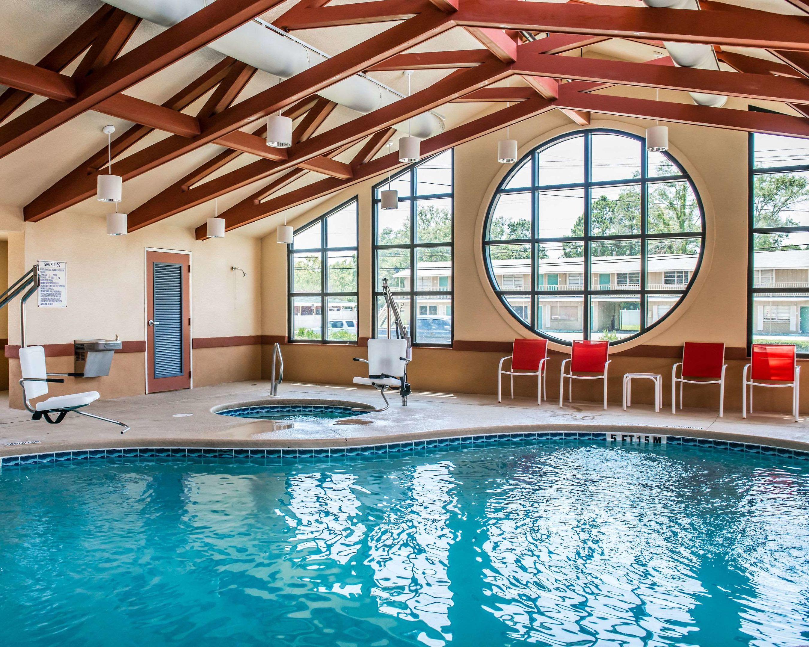 Comfort Suites Callaway — photo 4