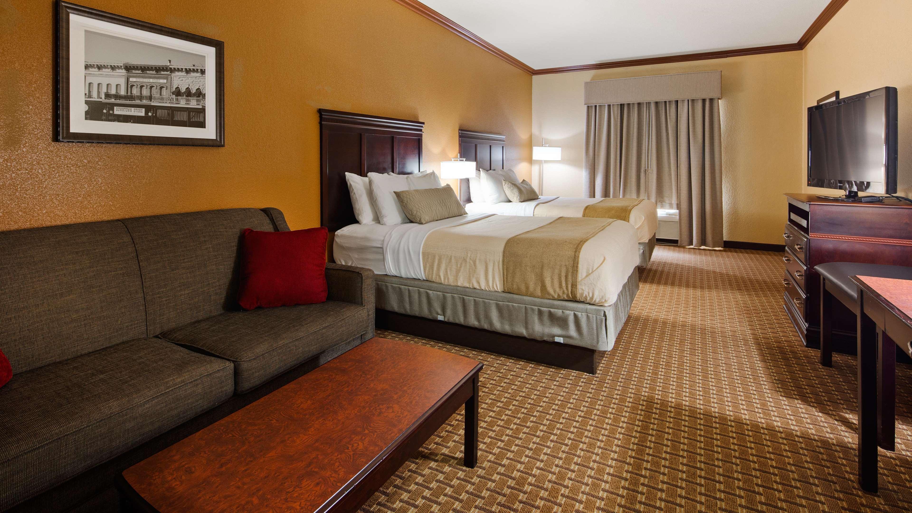 Best Western Granbury Inn & Suites — photo 5