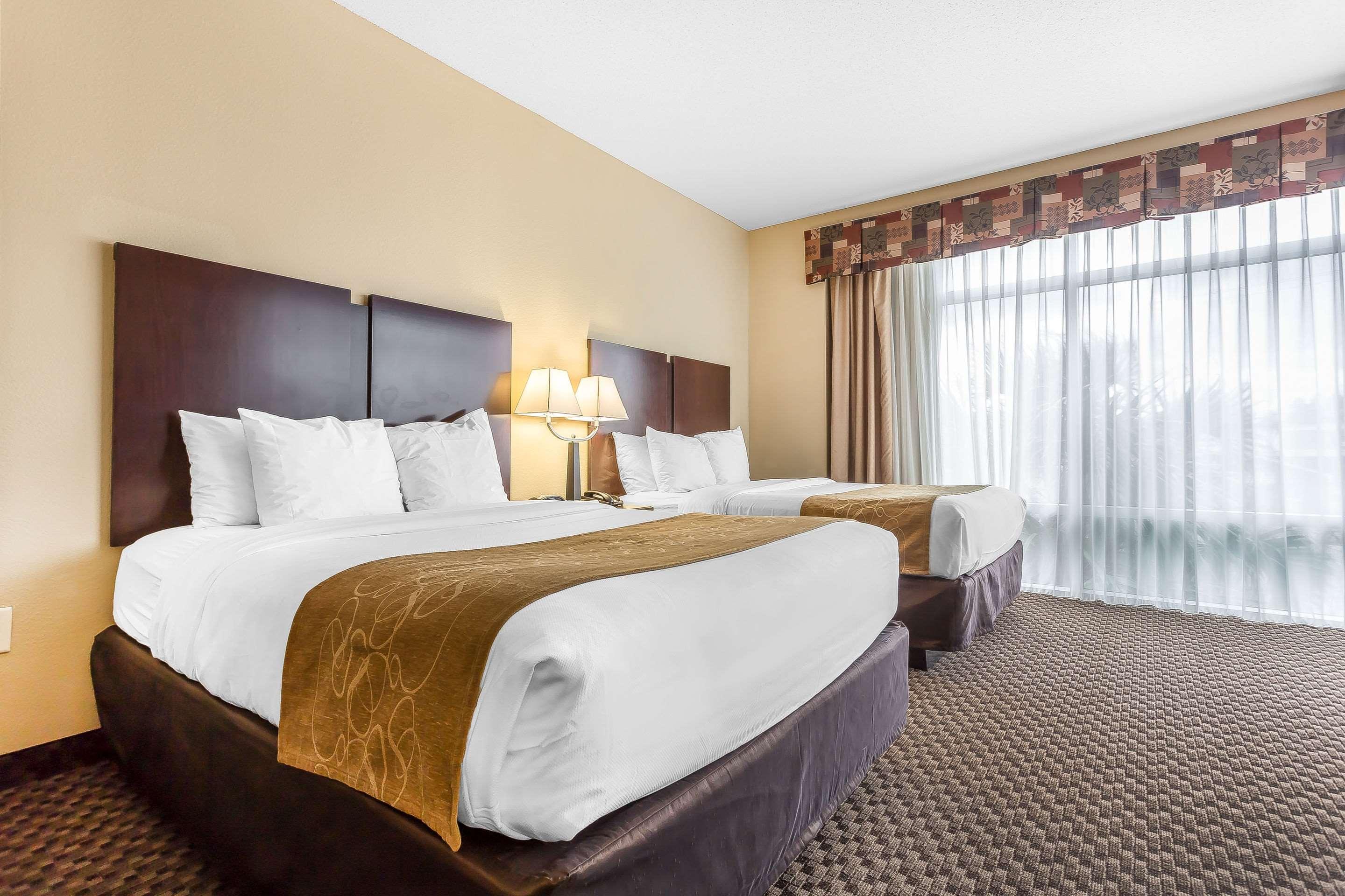 Comfort Suites West of the Ashley — photo 5