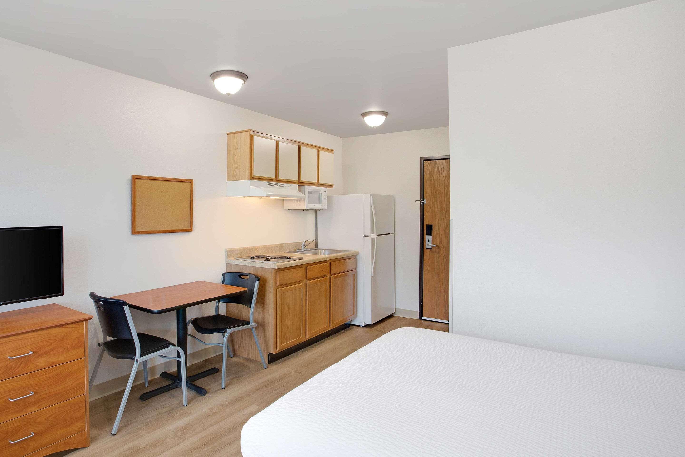 WoodSpring Suites Jacksonville I-295 East — photo 5