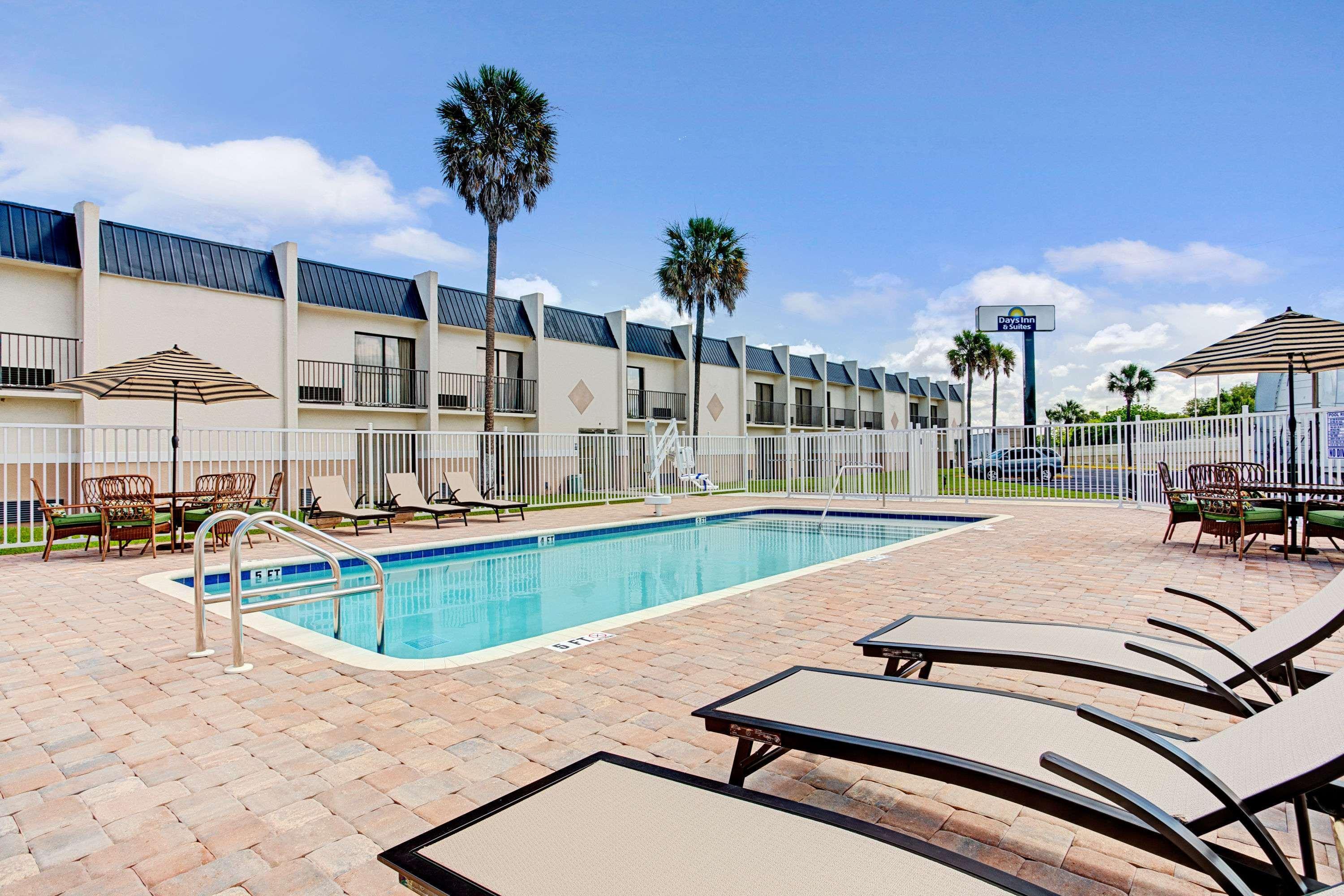 Days Inn & Suites Tampa Near Ybor City — photo 5