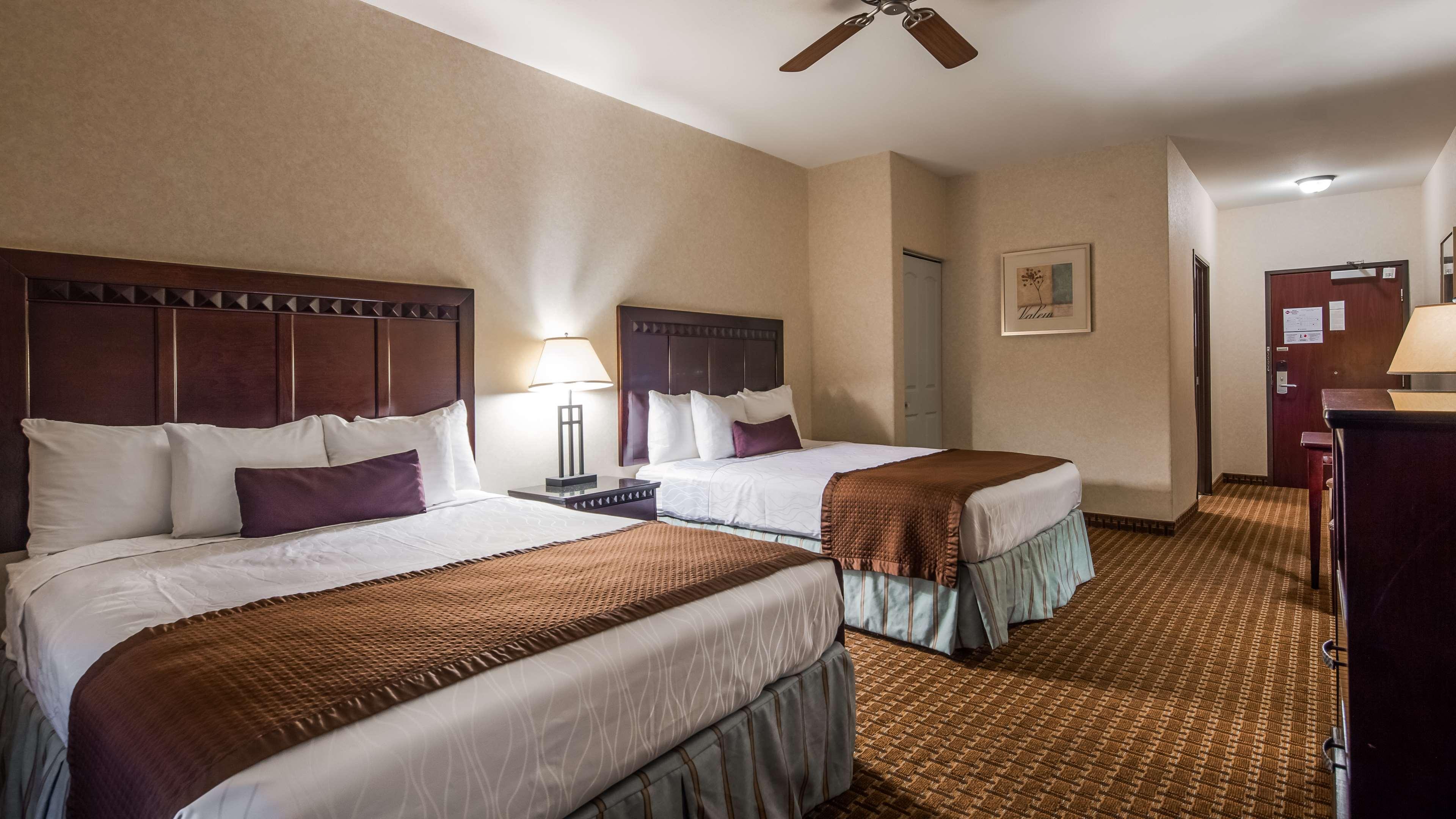 Best Western Plus Main Street Inn — photo 3
