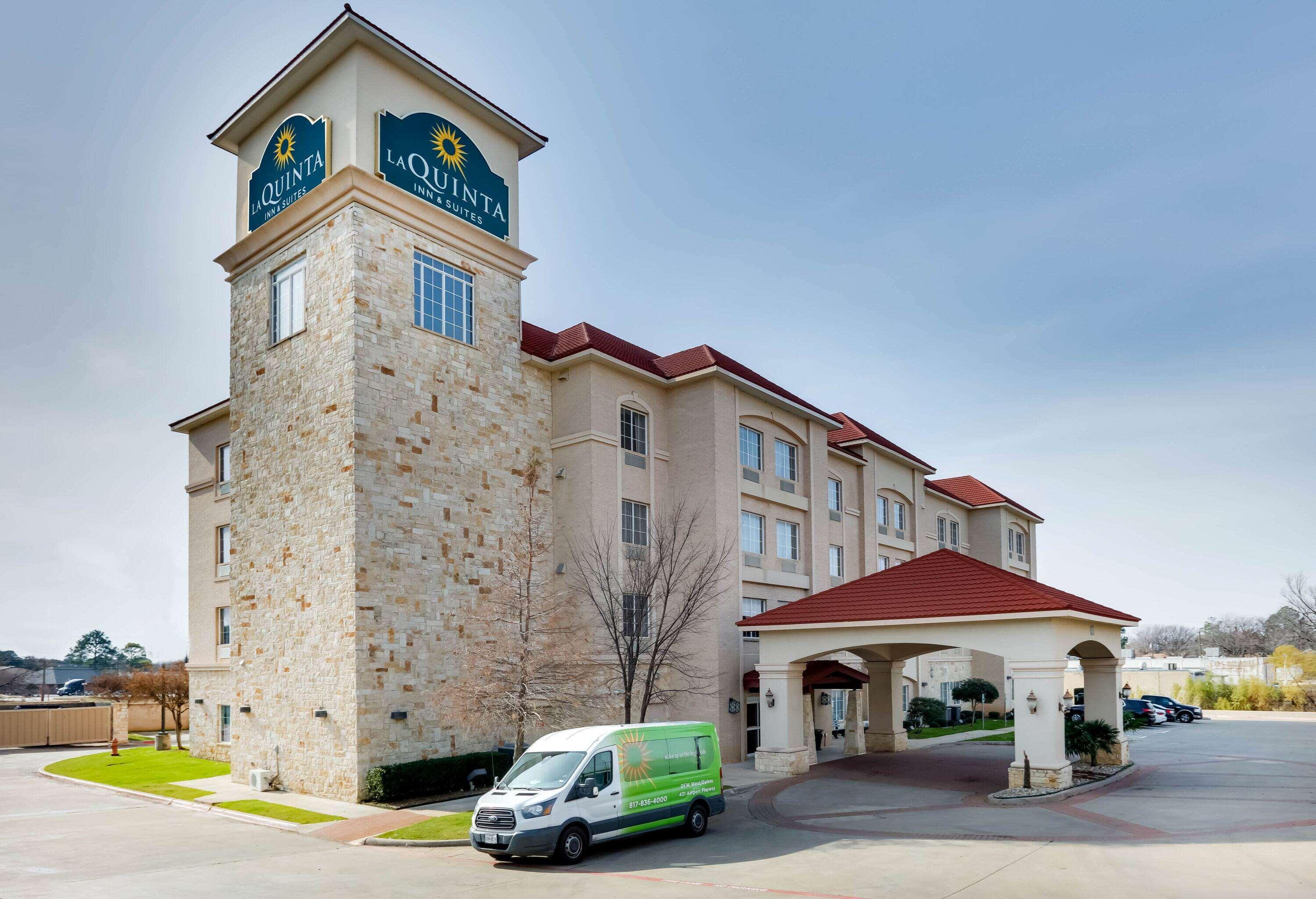 La Quinta Inn & Suites DFW Airport West-Euless — photo 4