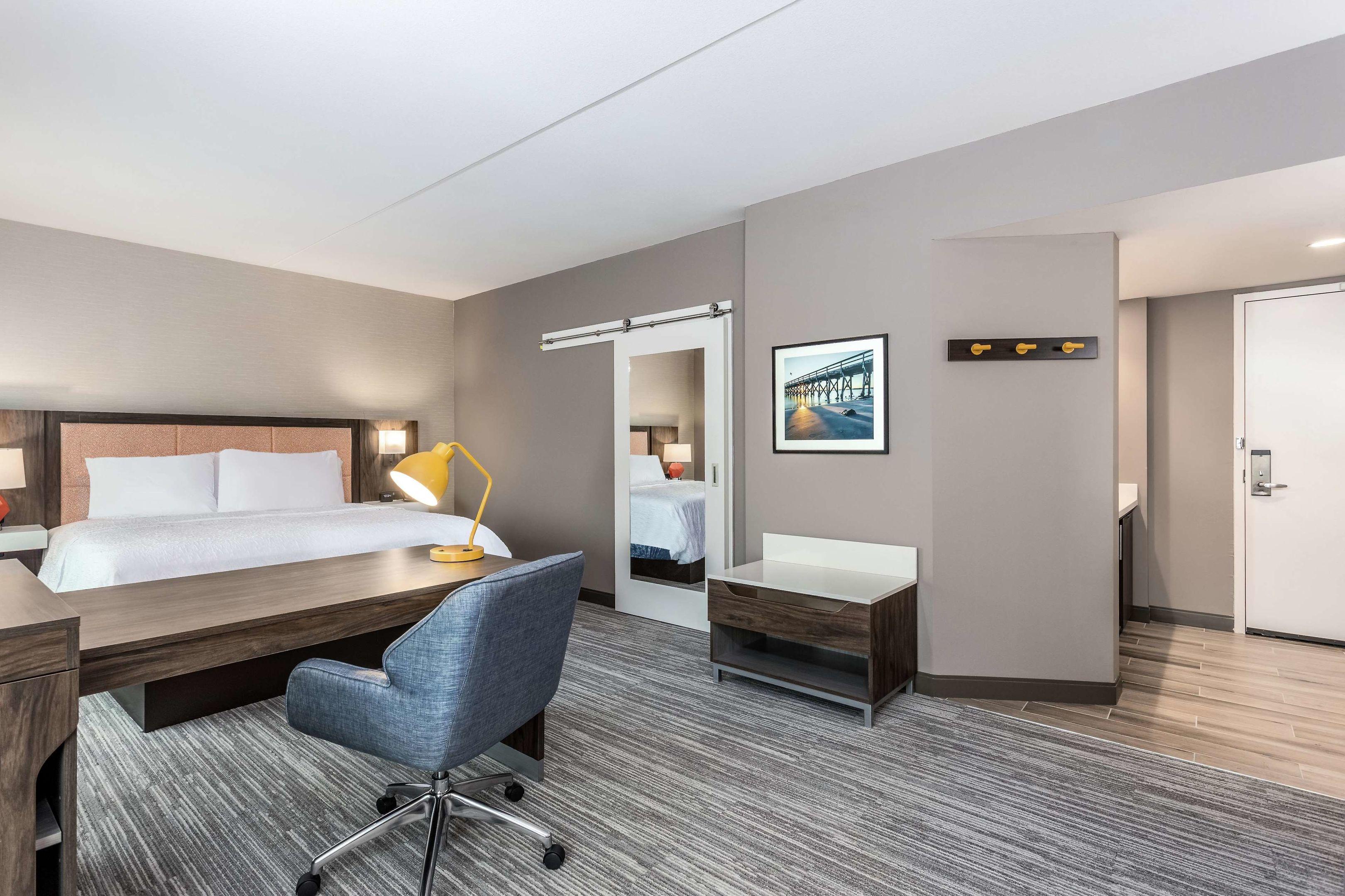 Hampton Inn & Suites Kittery — photo 5