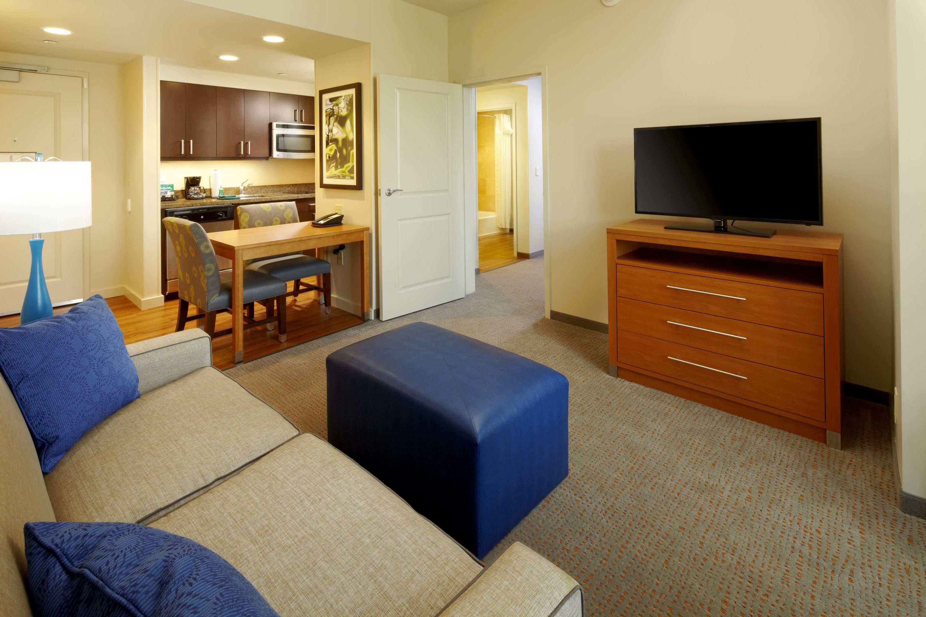 Homewood Suites by Hilton Pittsburgh Airport Robinson Mall Area — photo 5