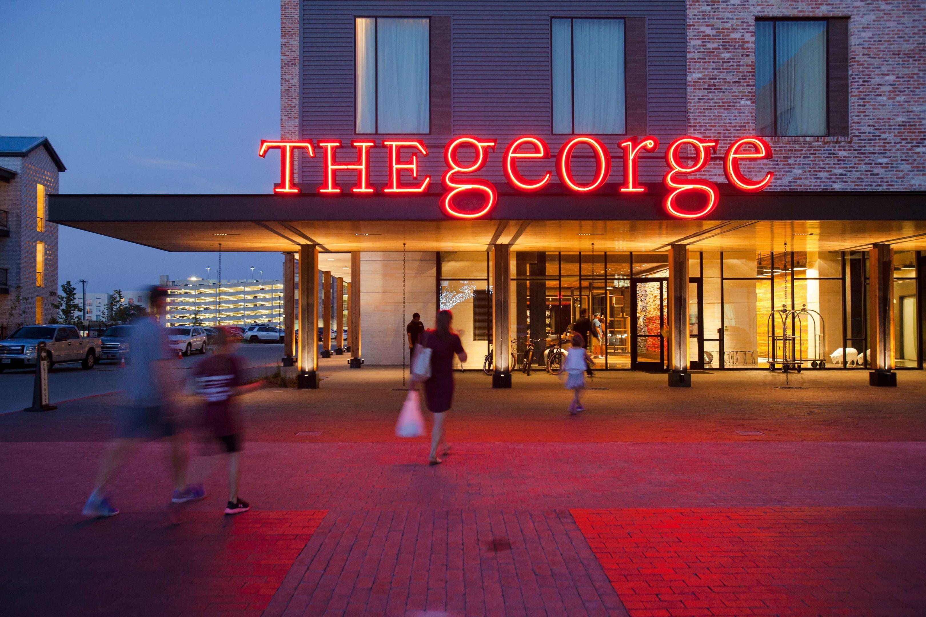 The George — photo 3