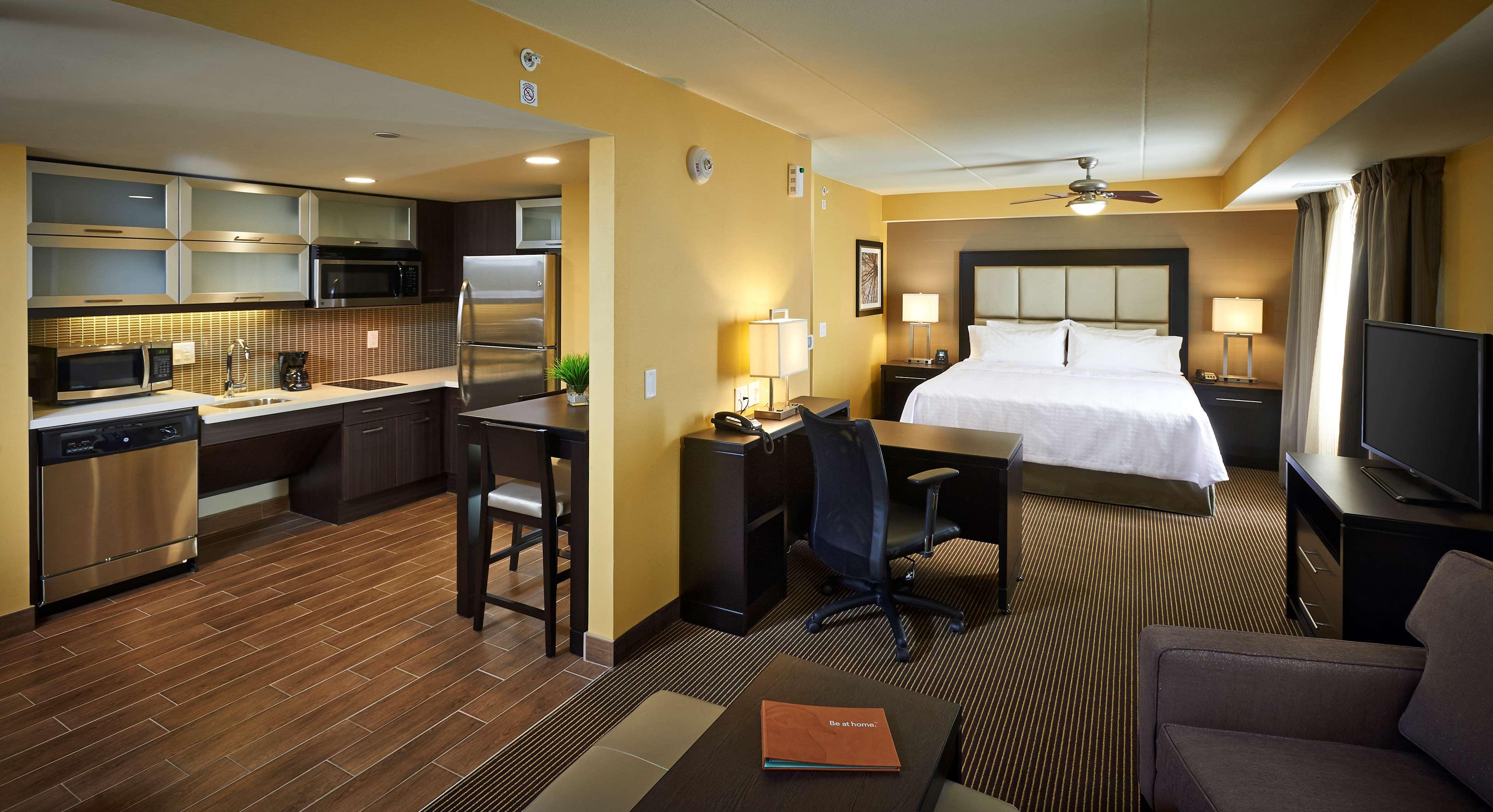Homewood Suites by Hilton Hamilton Ontario — photo 4