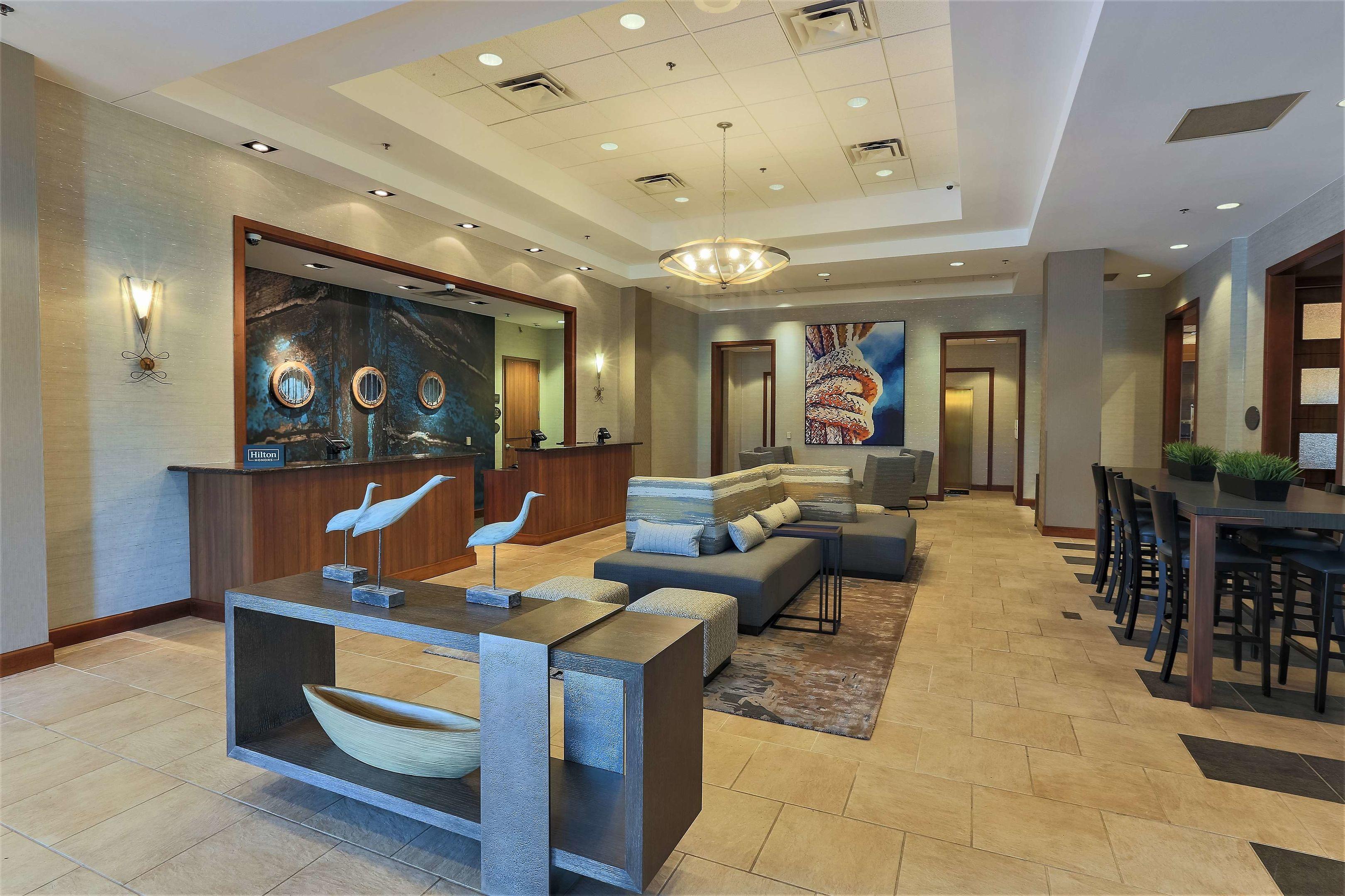 DoubleTree by Hilton Hotel Bay City - Riverfront — photo 5