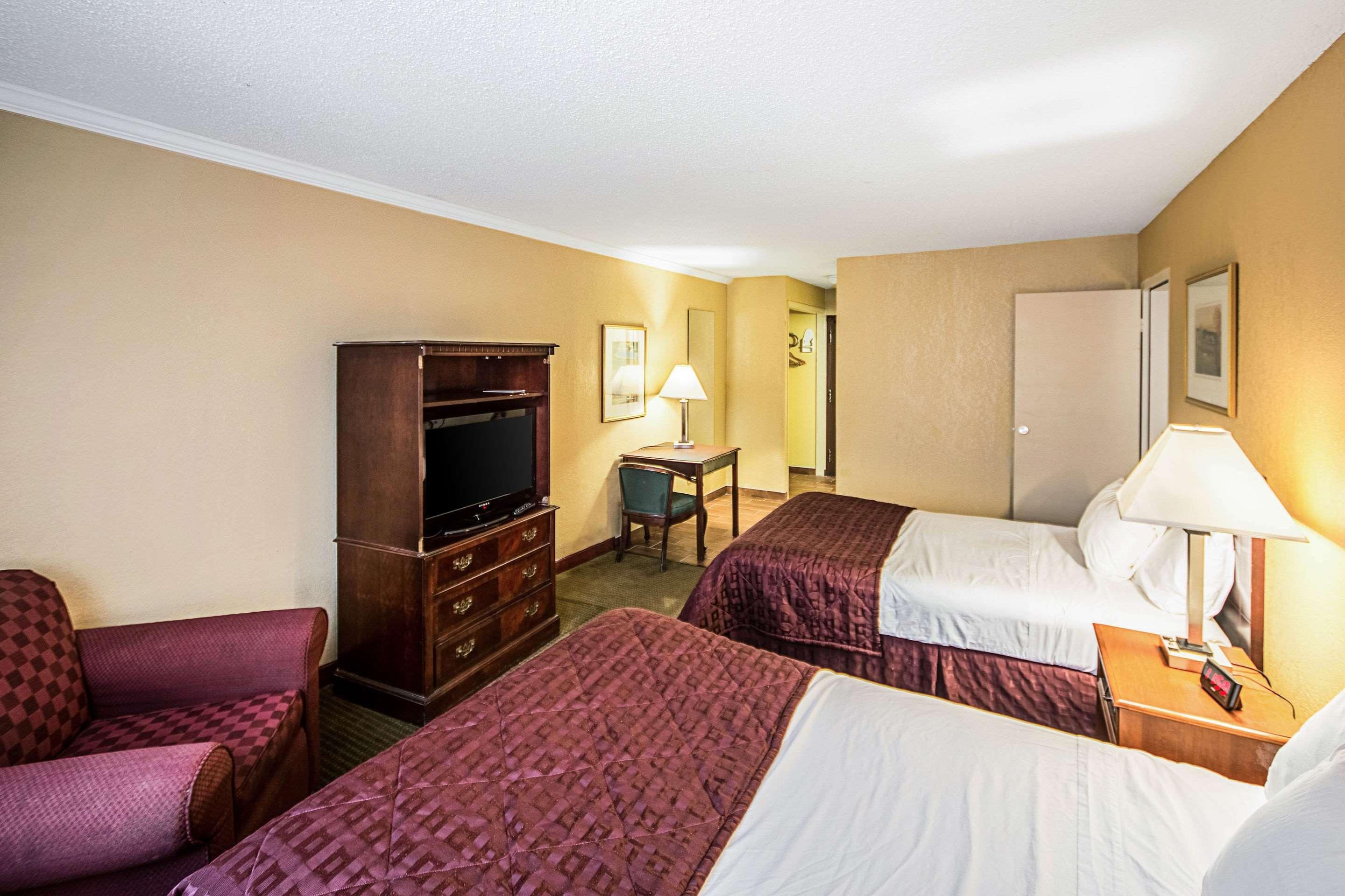 Suburban Extended Stay Hotel — photo 5