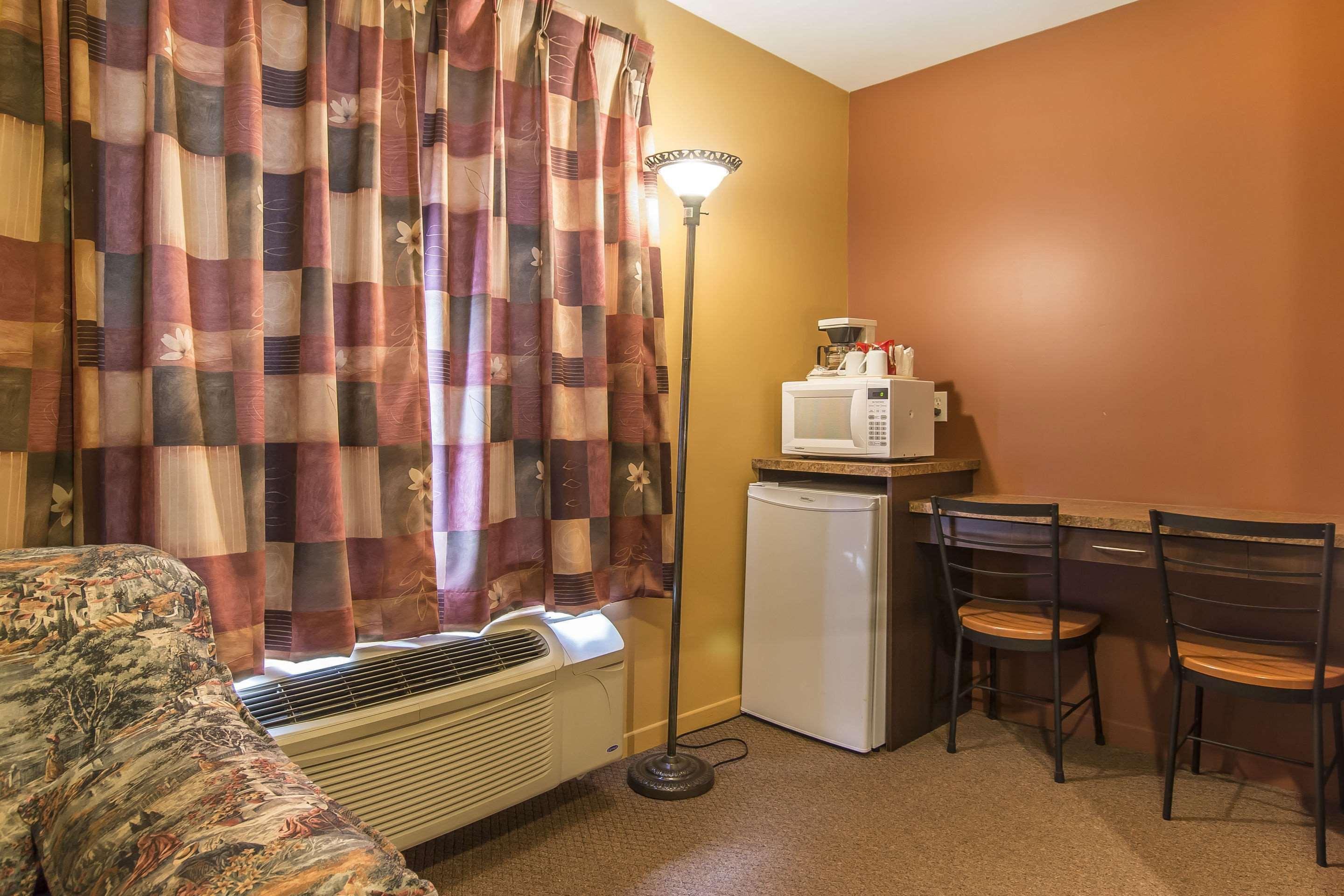 Econo Lodge — photo 5