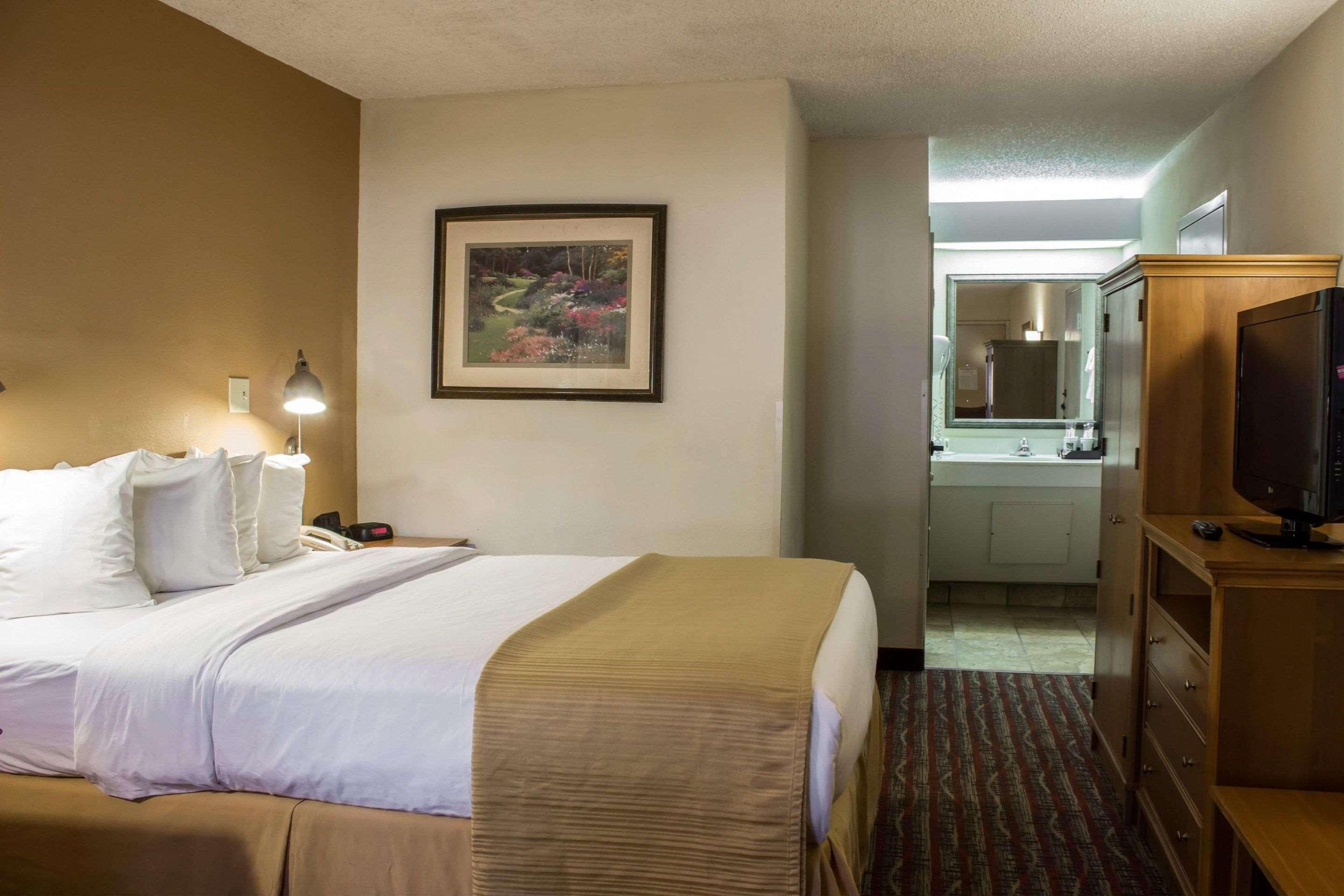 Quality Inn Chapel Hill — photo 5