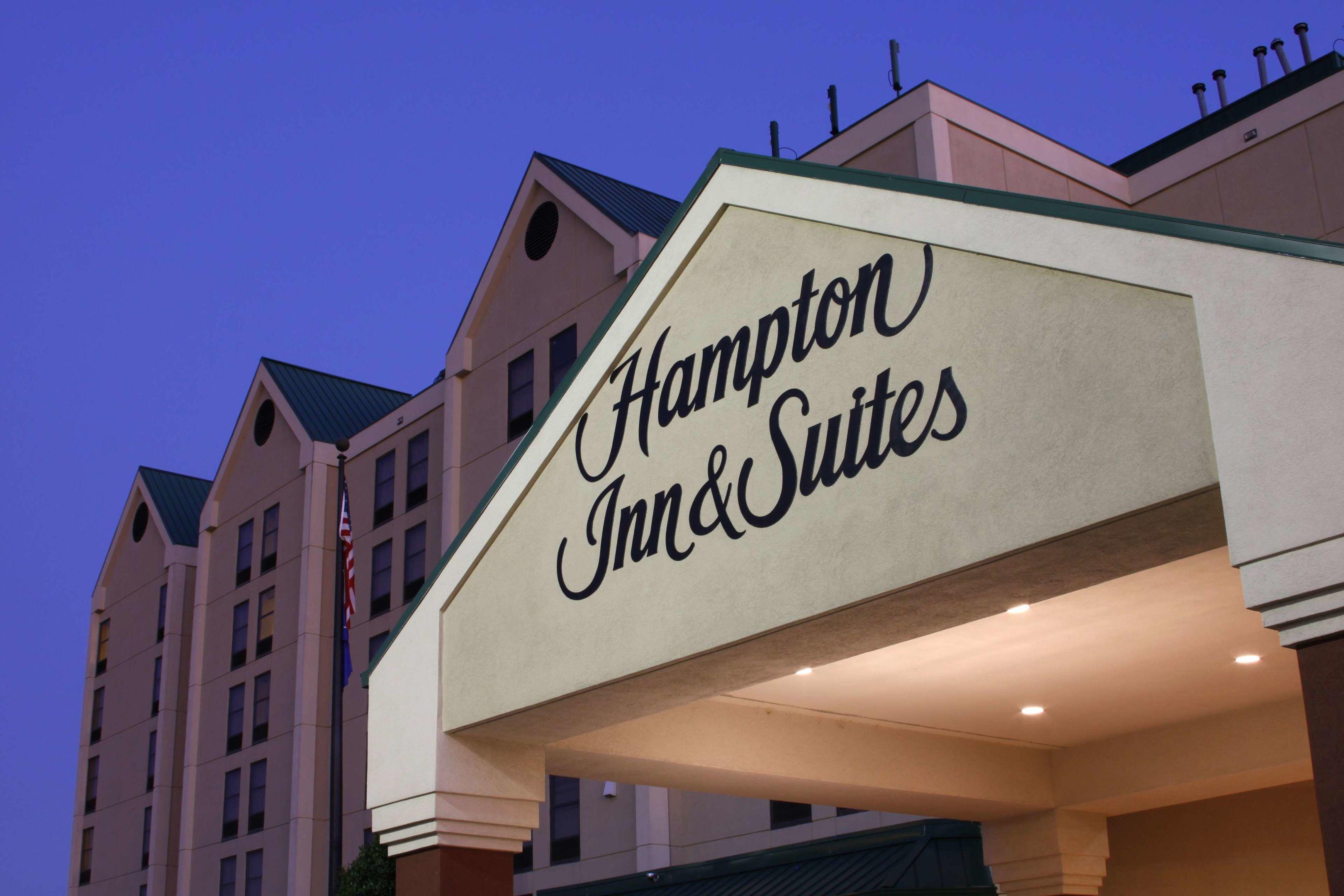 Hampton Inn & Suites Nashville Airport — photo 3
