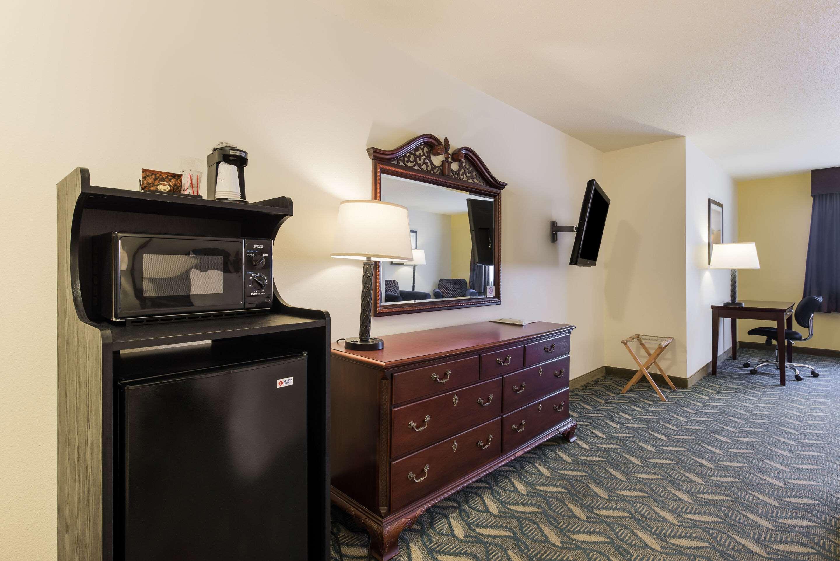 Quality Inn & Suites — photo 5