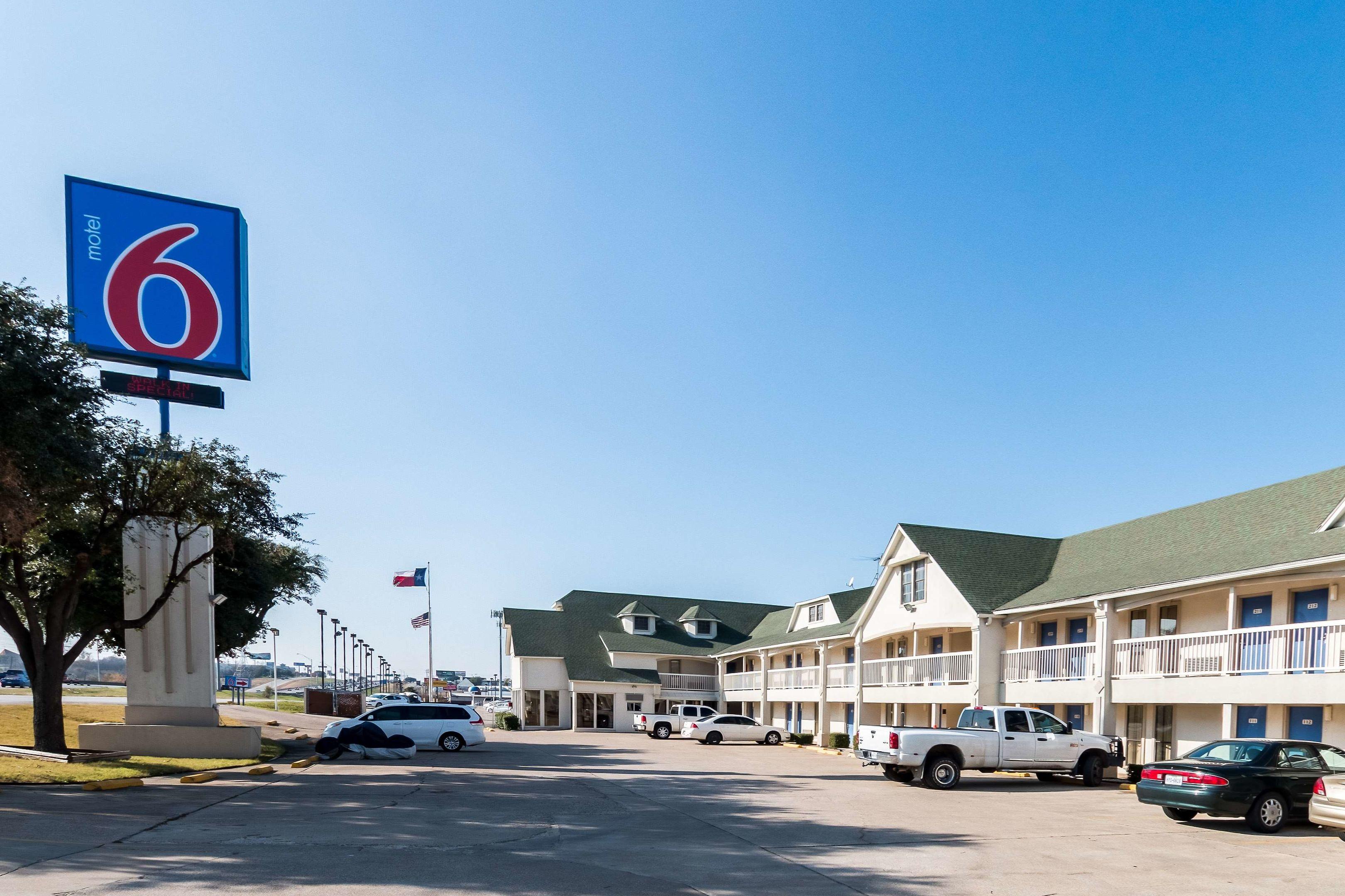 Motel 6 Fort Worth - White Settlement — photo 5