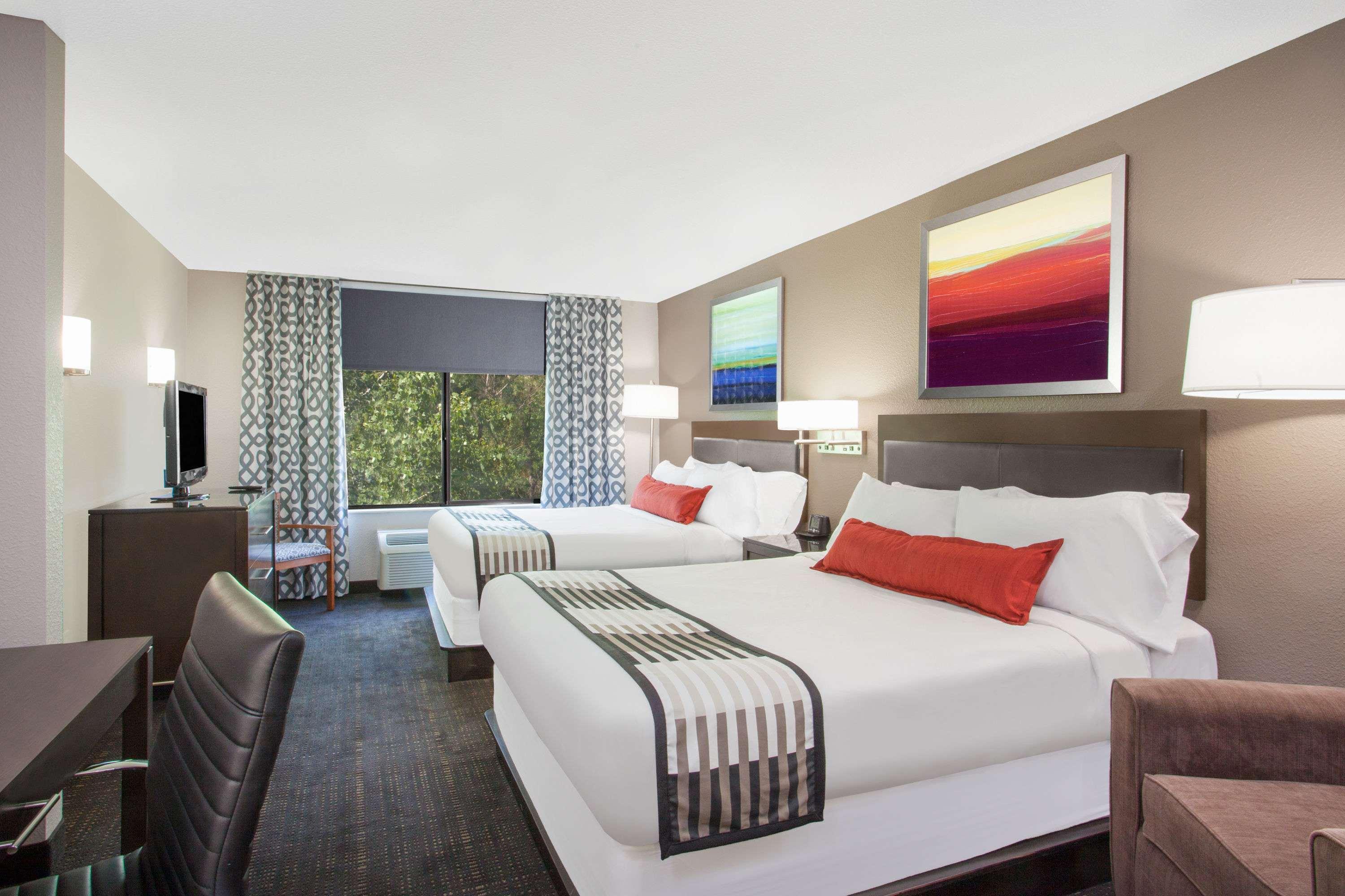 Wingate by Wyndham Columbia — photo 5