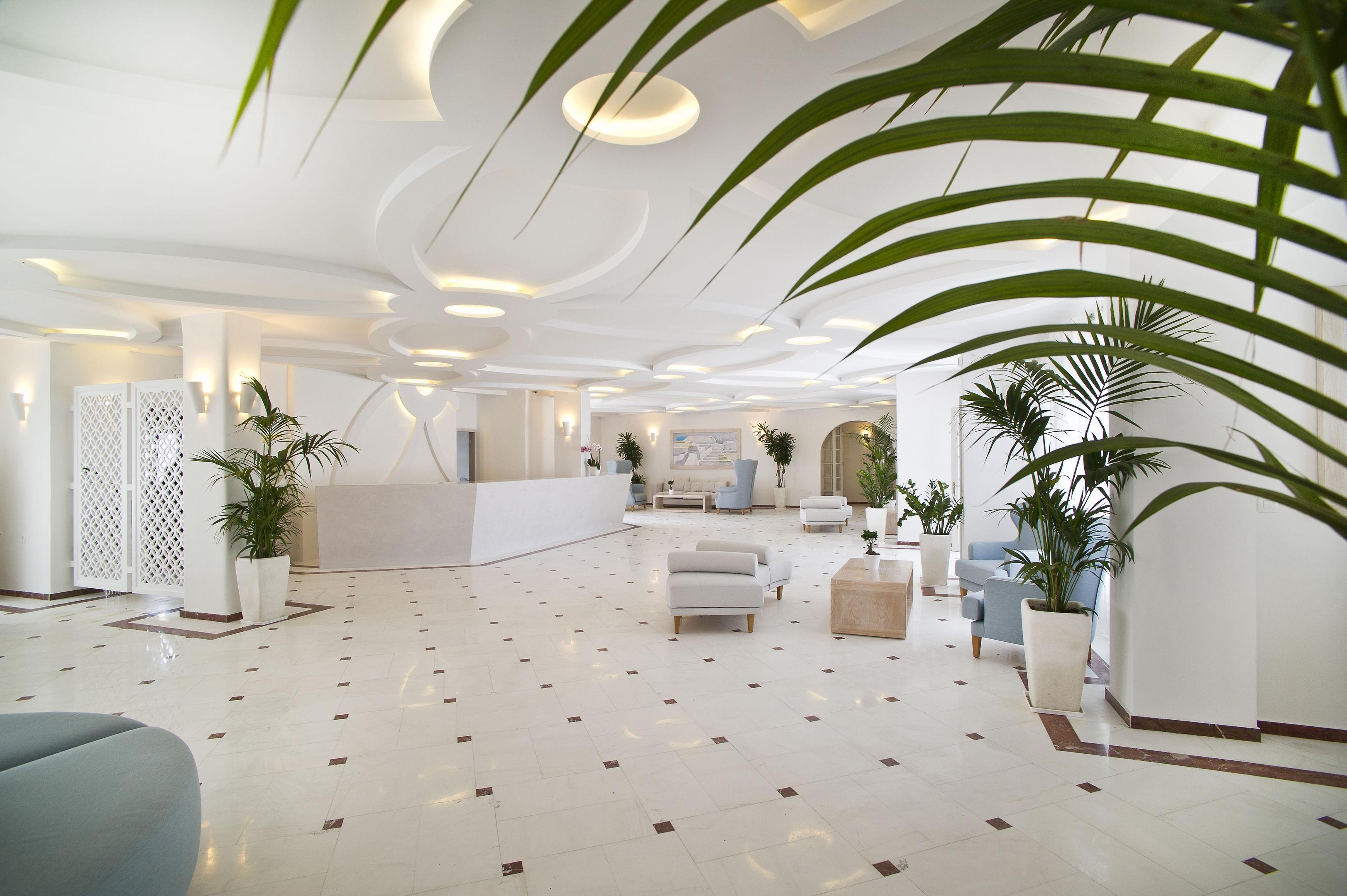 Santorini Palace — photo 4
