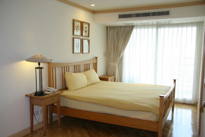 Riverfront Residence — photo 5