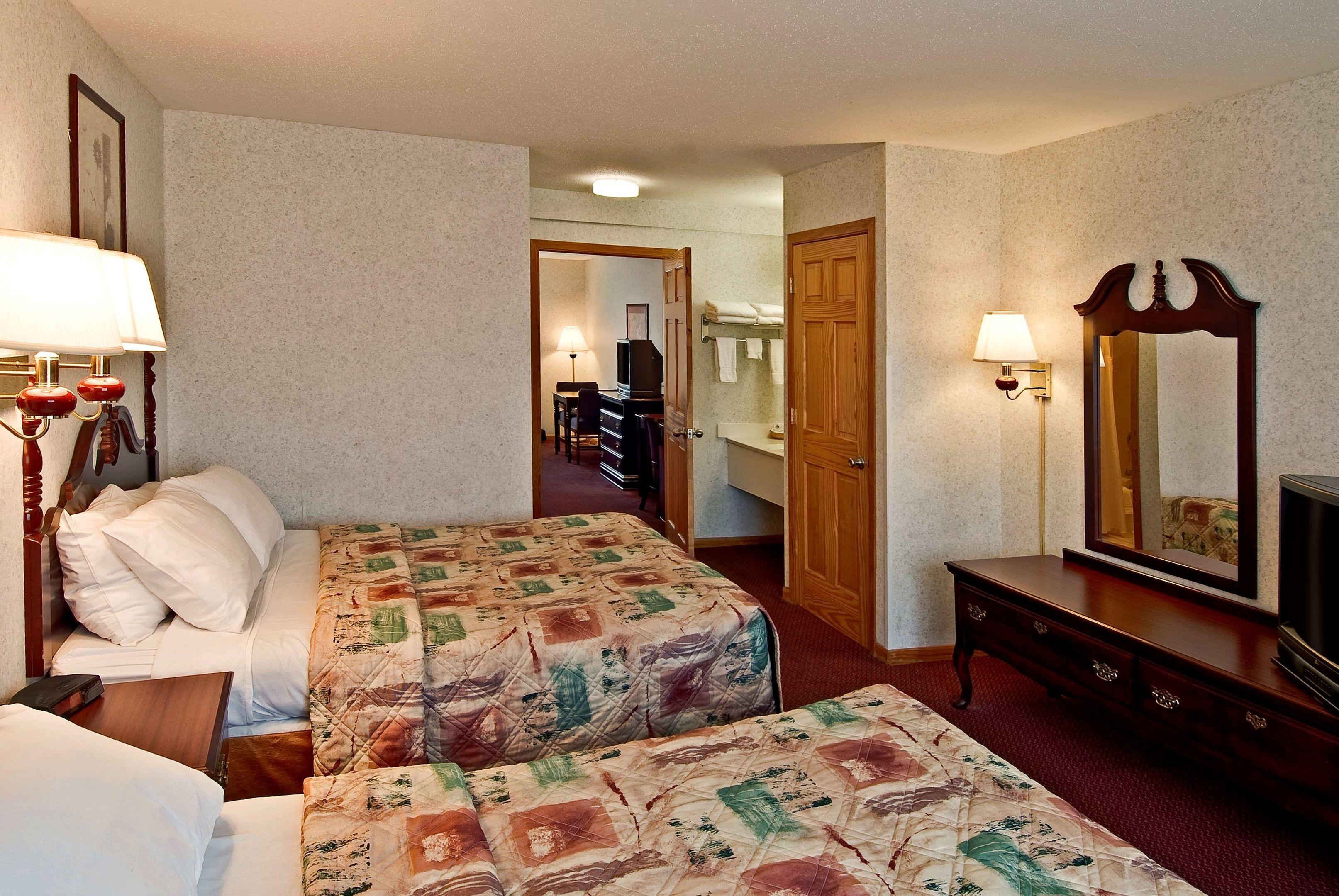 Americas Best Value Inn & Suites-Waukegan/Gurnee — photo 3