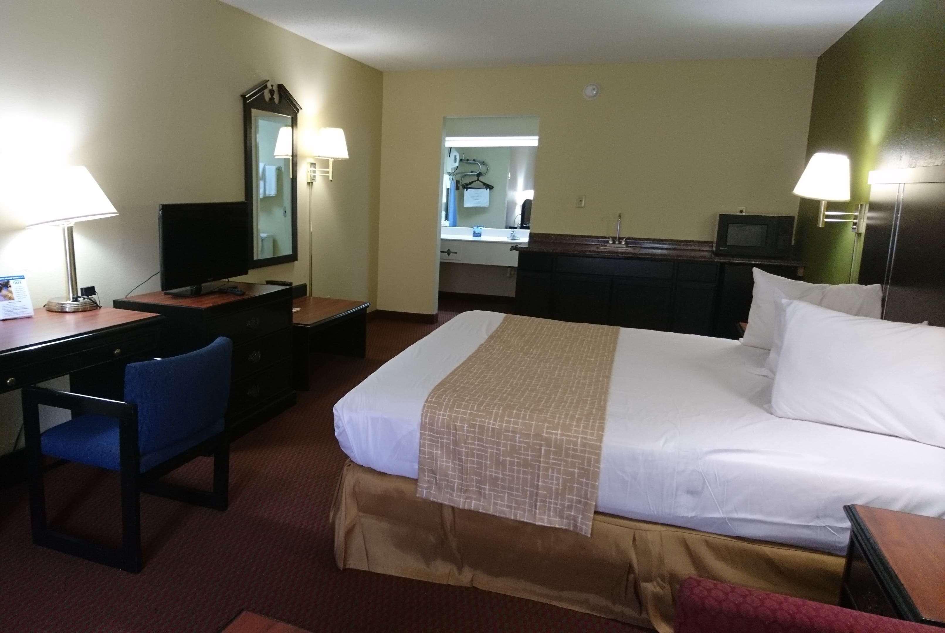 Travelodge Knoxville East — photo 3