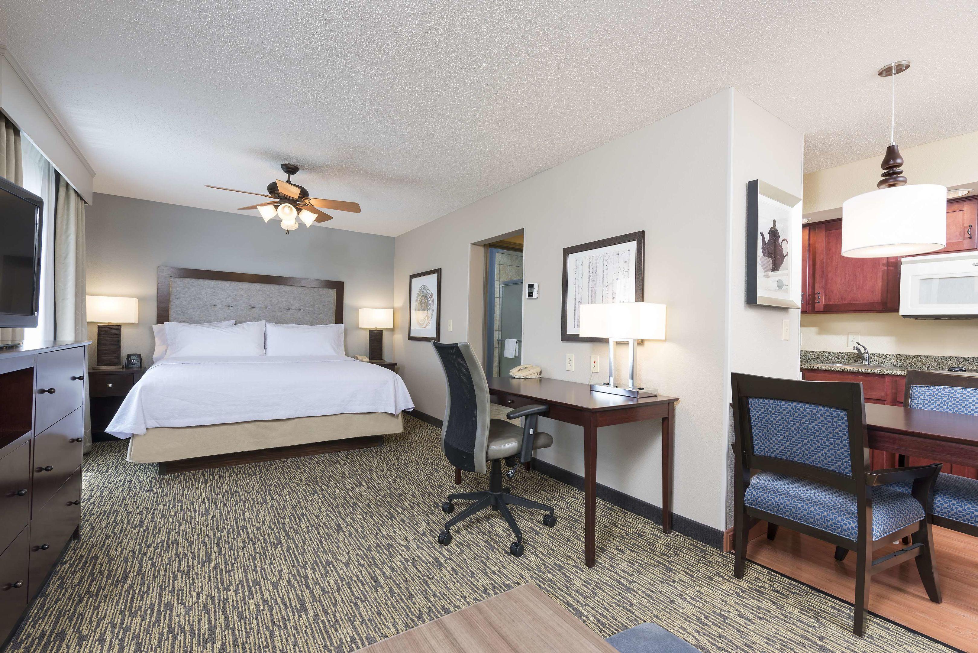 Homewood Suites by Hilton Indianapolis Northwest — photo 4