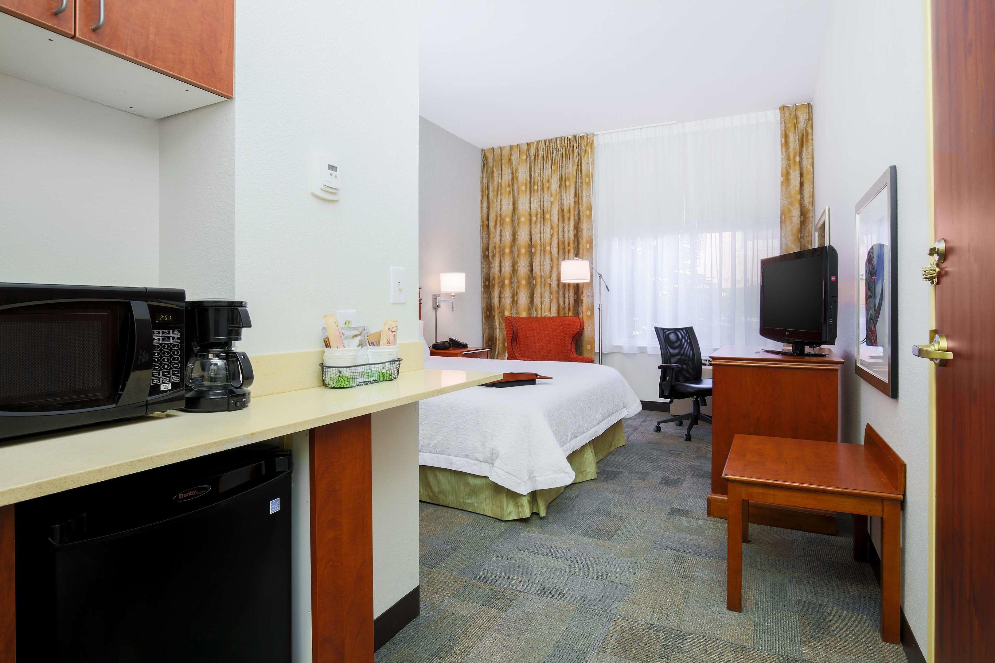 Hampton Inn Anchorage — photo 4