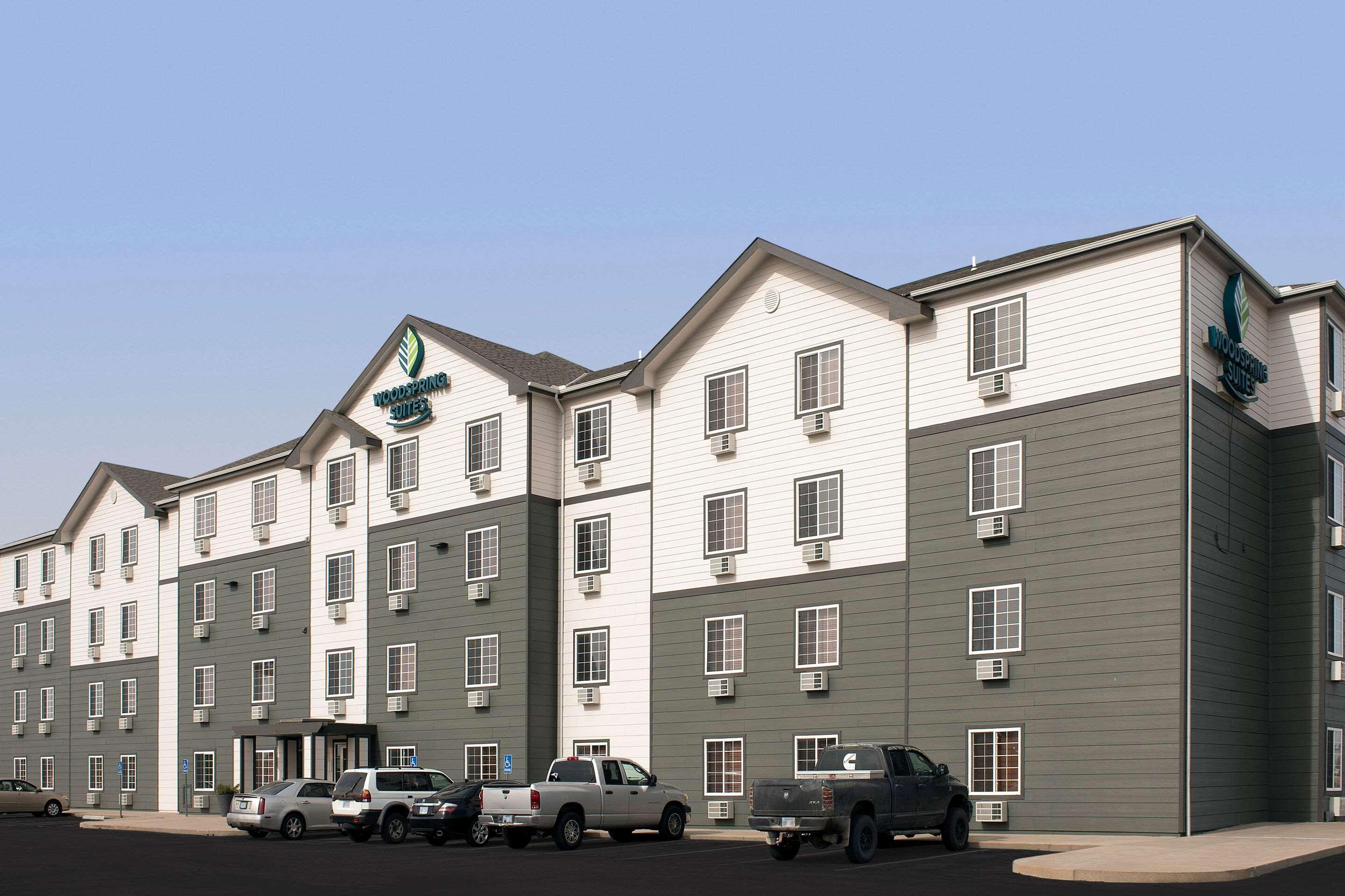 WoodSpring Suites Wichita North — photo 4