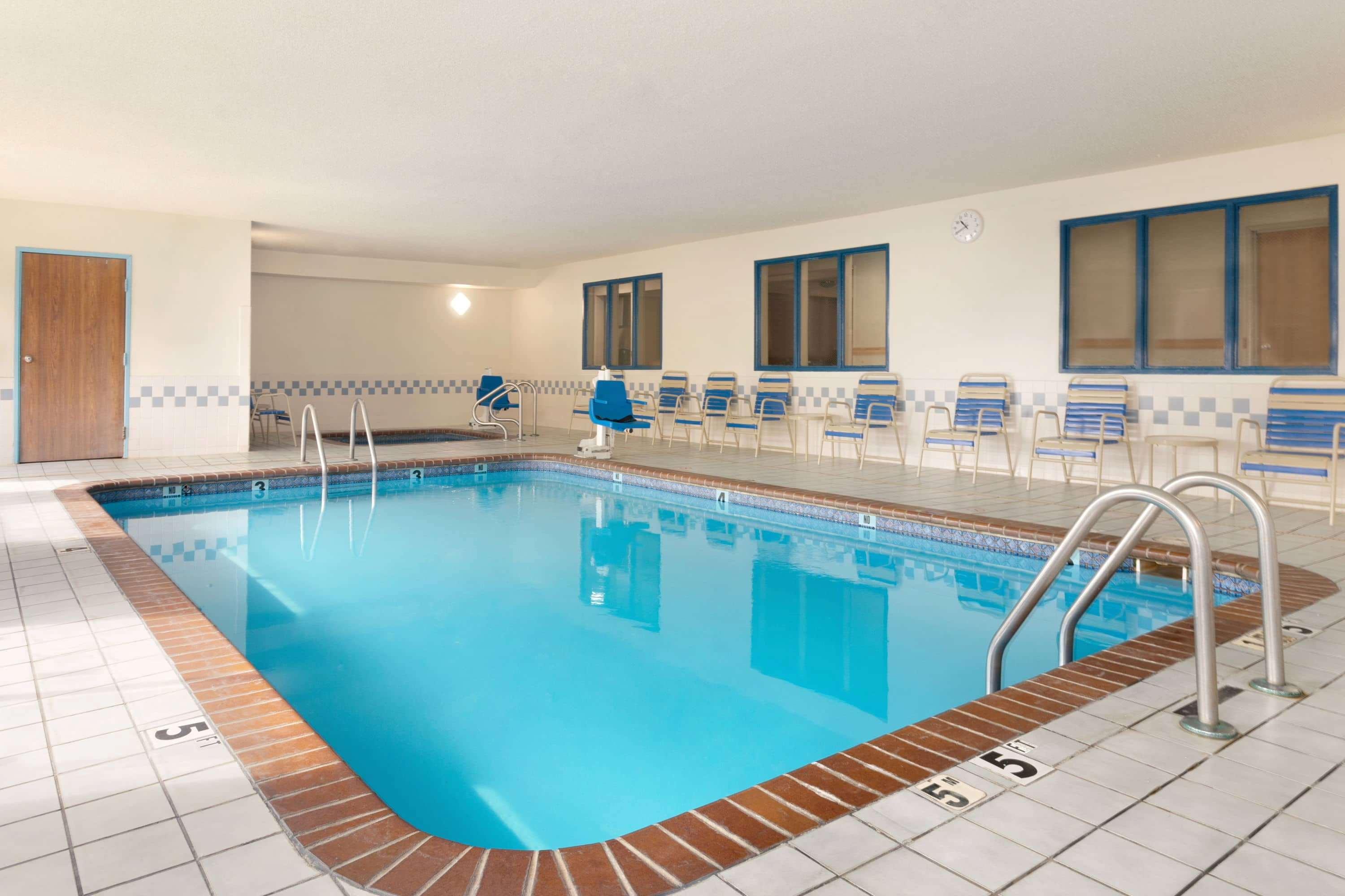 AmericInn Hotel & Suites Salina — photo 4